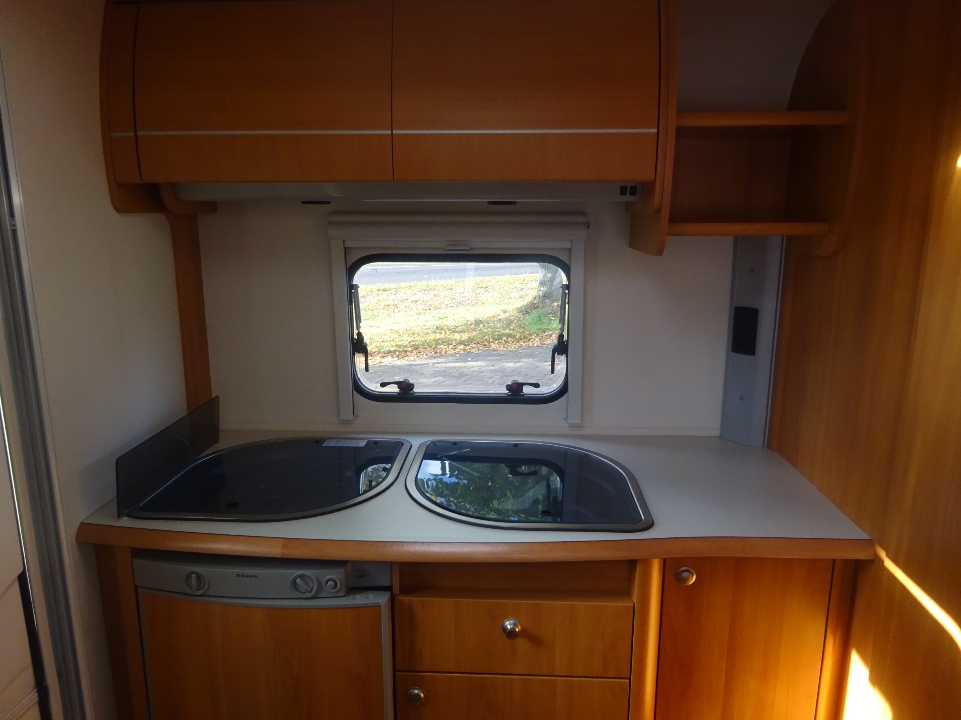 Homestar Racer 430 Vast Bed en Treinzit #TOPPER#