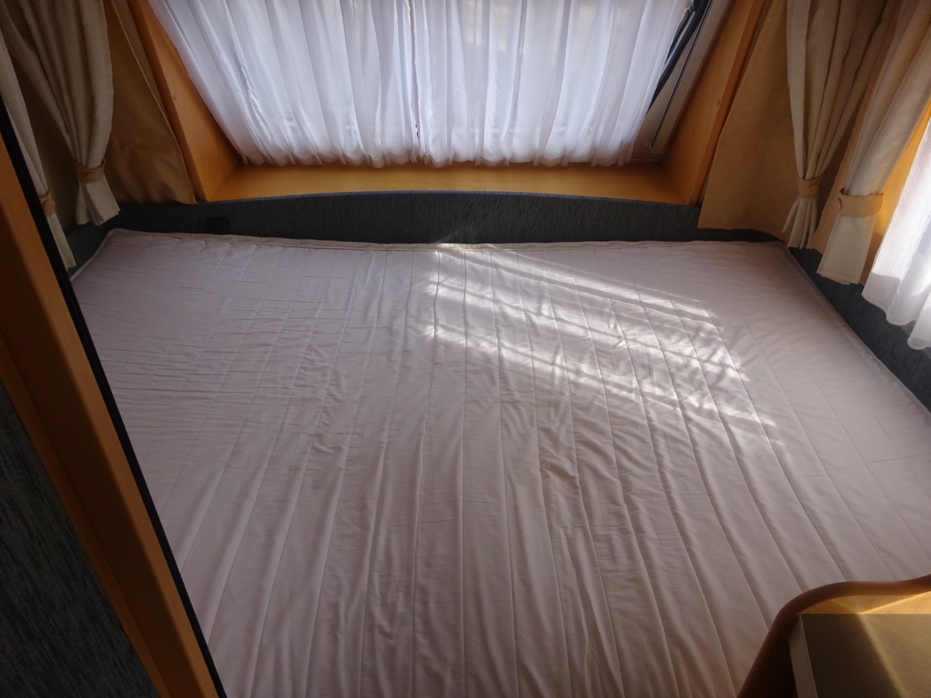 Hobby De luxe 450 UB Vast Bed en Rondzit+Mover