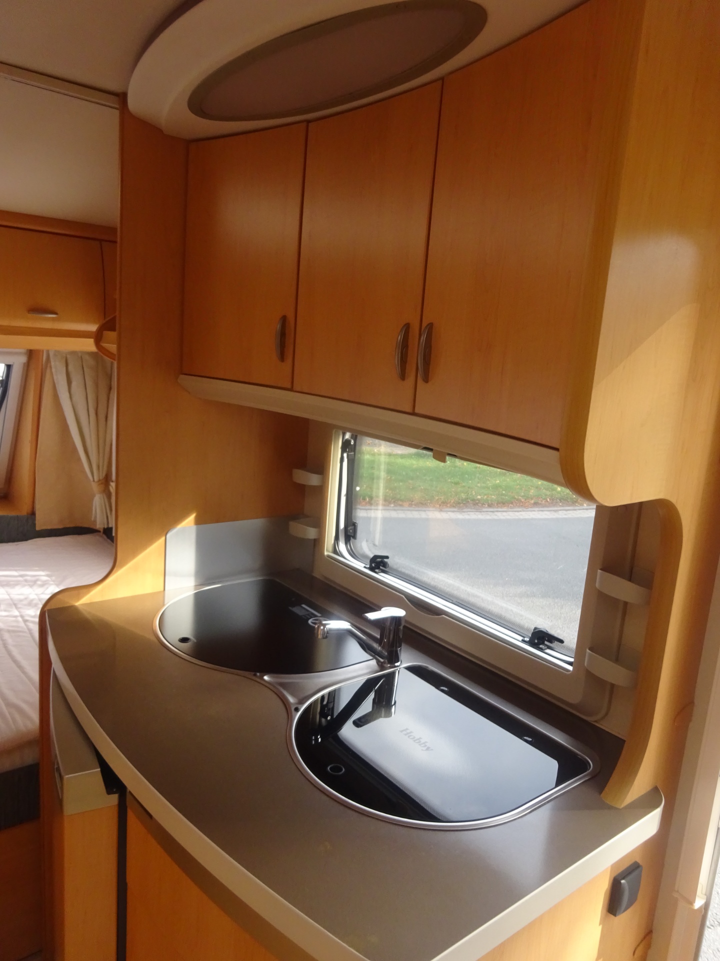 Hobby De luxe 450 UB Vast Bed en Rondzit+Mover