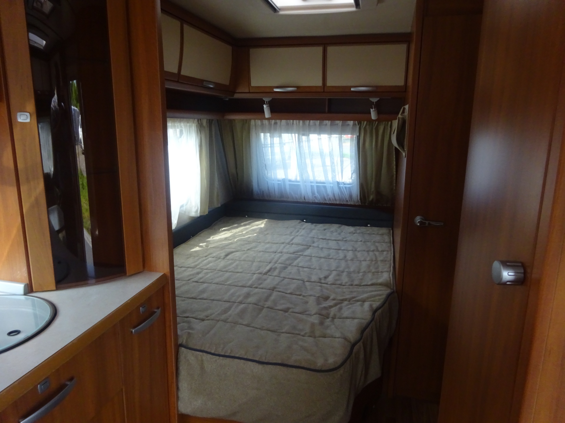 Wilk Sento 490 HTD+Mover+Luifel