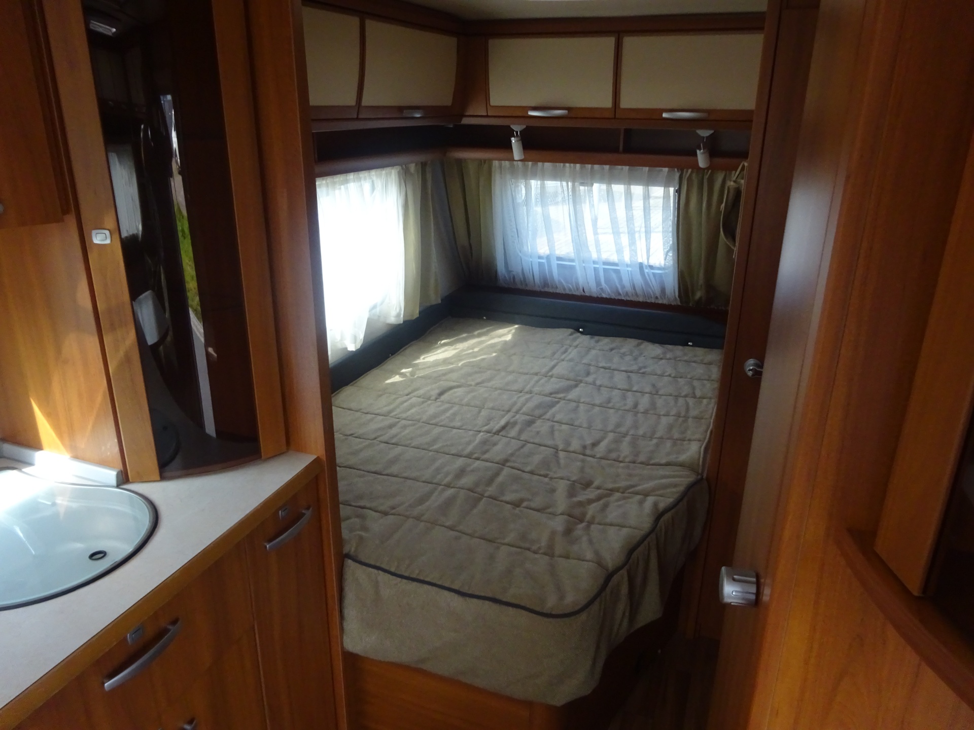 Wilk Sento 490 HTD+Mover+Luifel