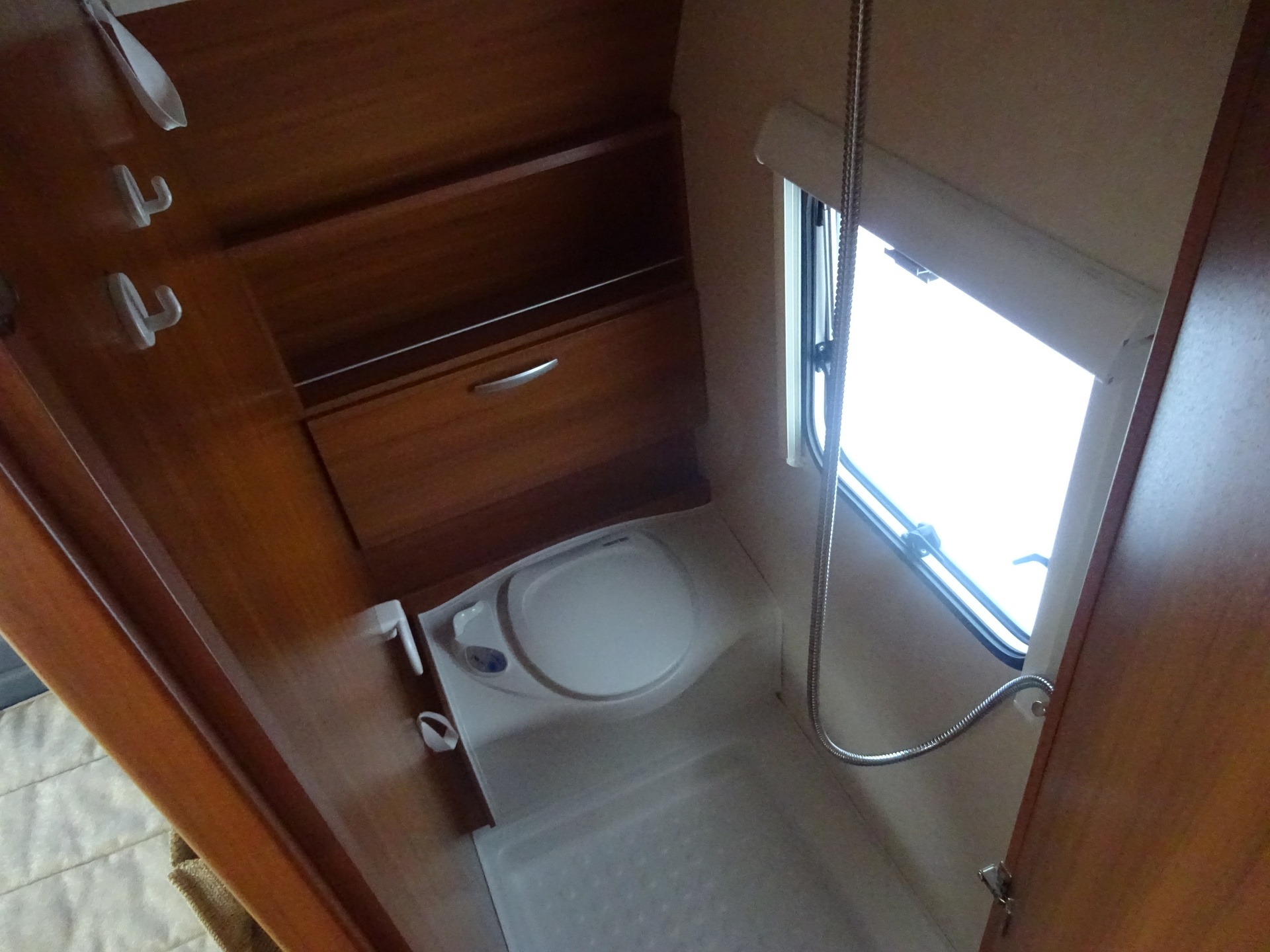 Wilk Sento 490 HTD+Mover+Luifel