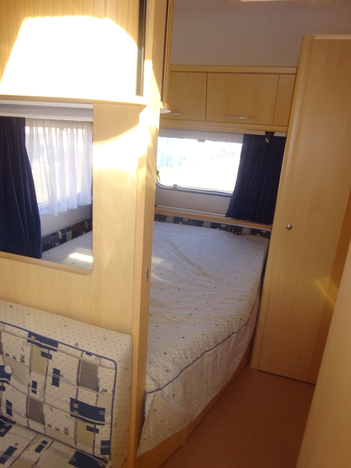 Chateau Calista  390 Frans Bed en Treinzit #TOPPER#