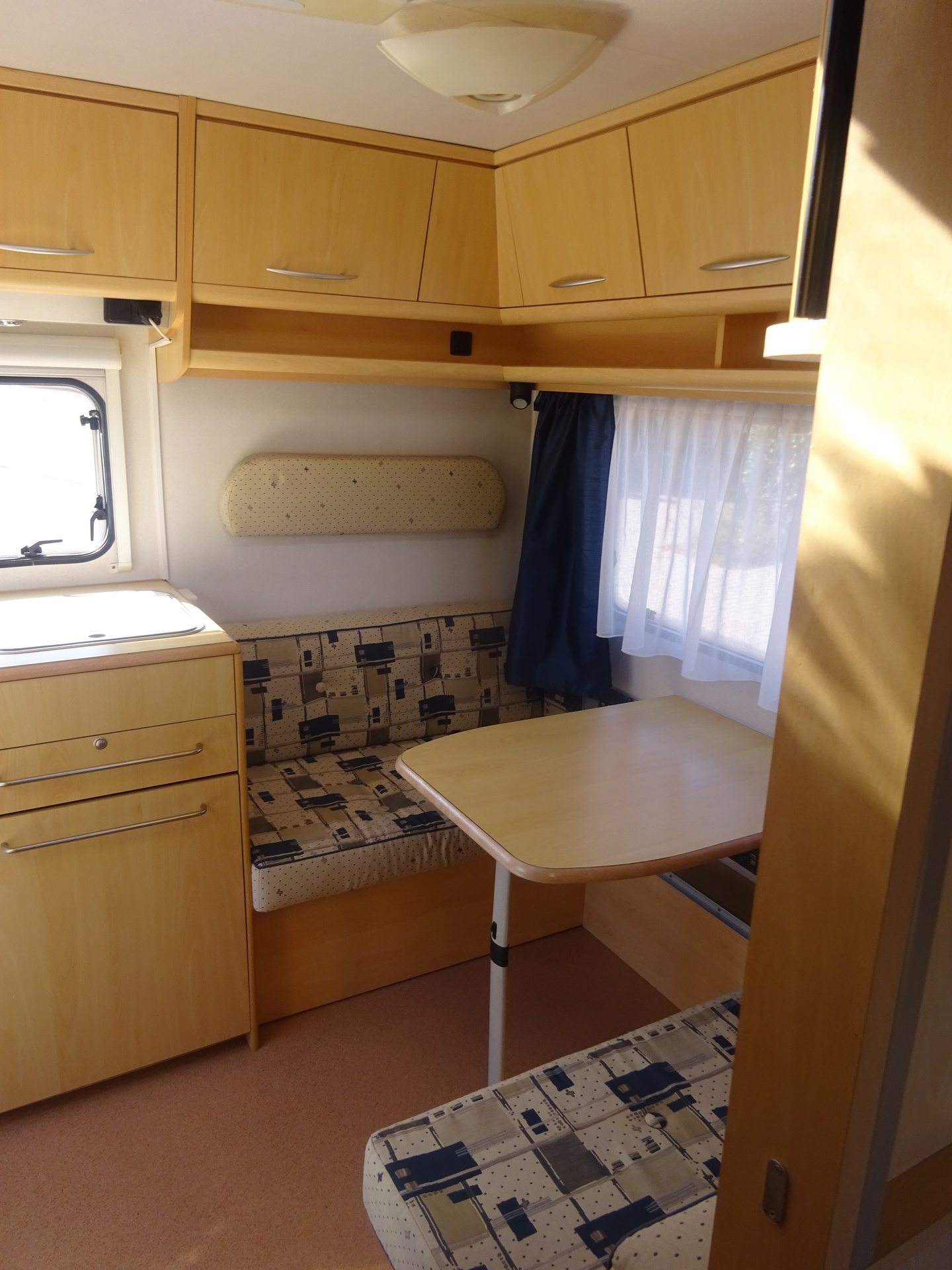 Chateau Calista  390 Frans Bed en Treinzit #TOPPER#