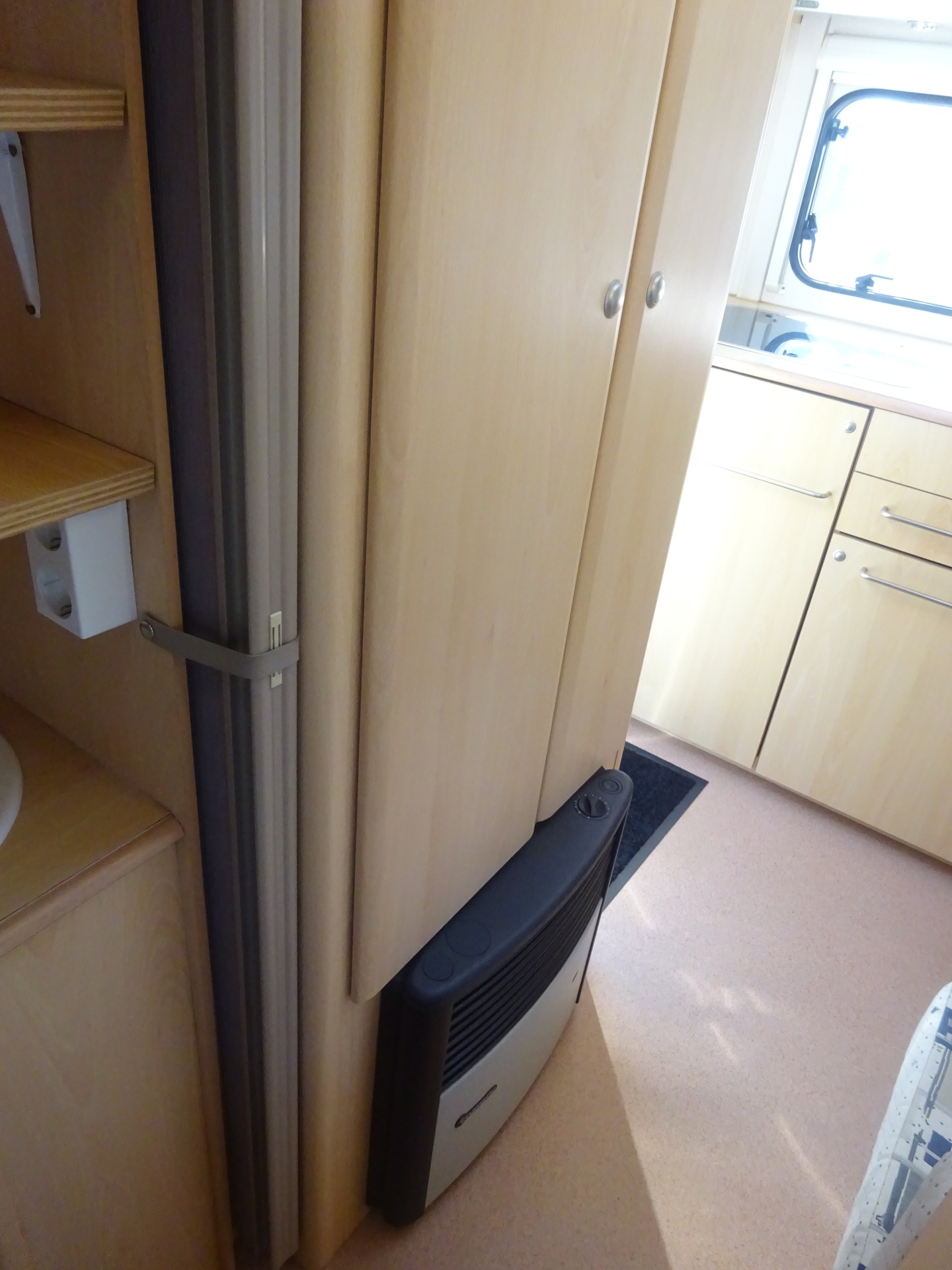 Chateau Calista  390 Frans Bed en Treinzit #TOPPER#