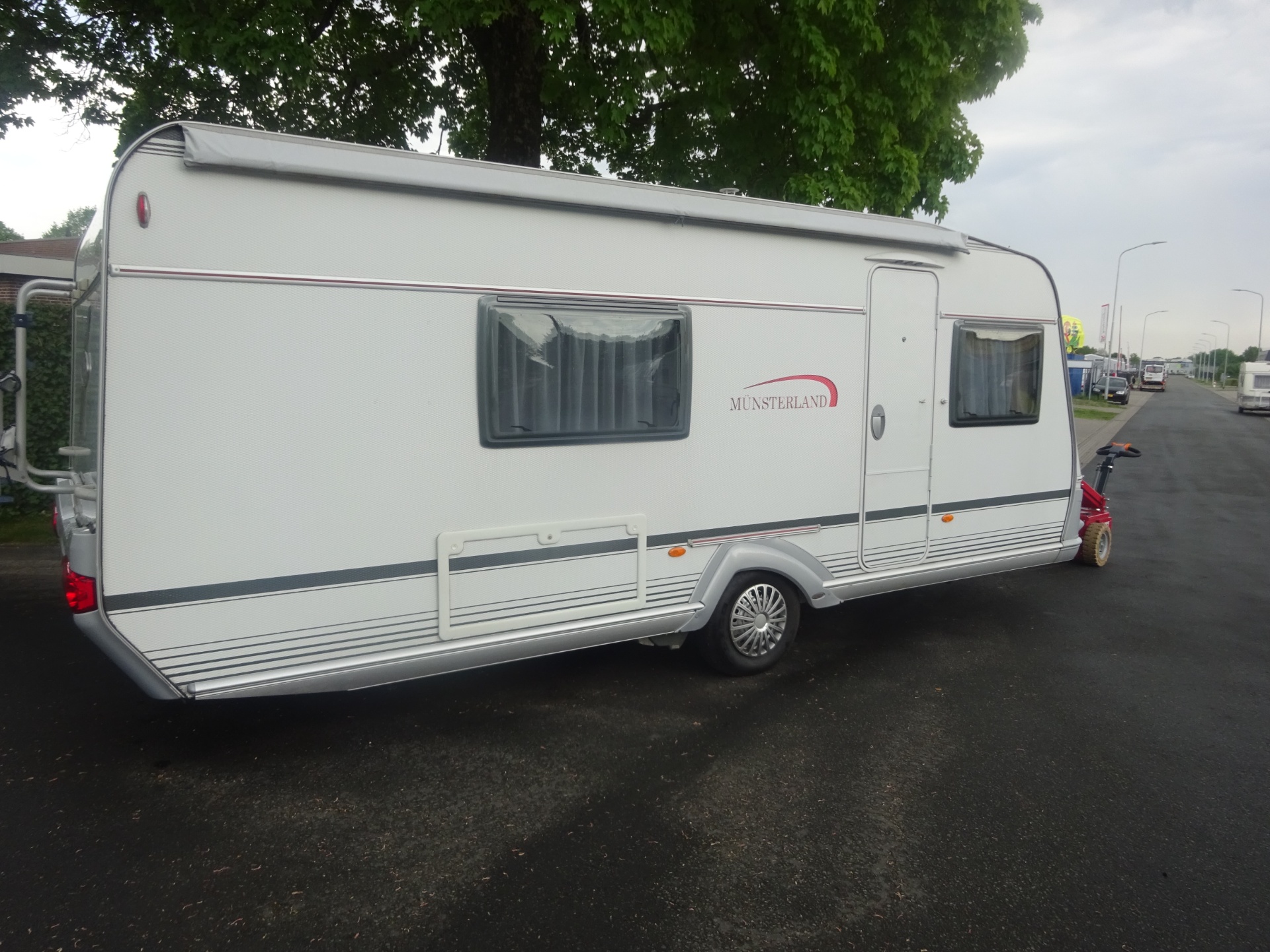 Lmc Munsterland 520 HTE Enkele Bedden+Mover+Luifel