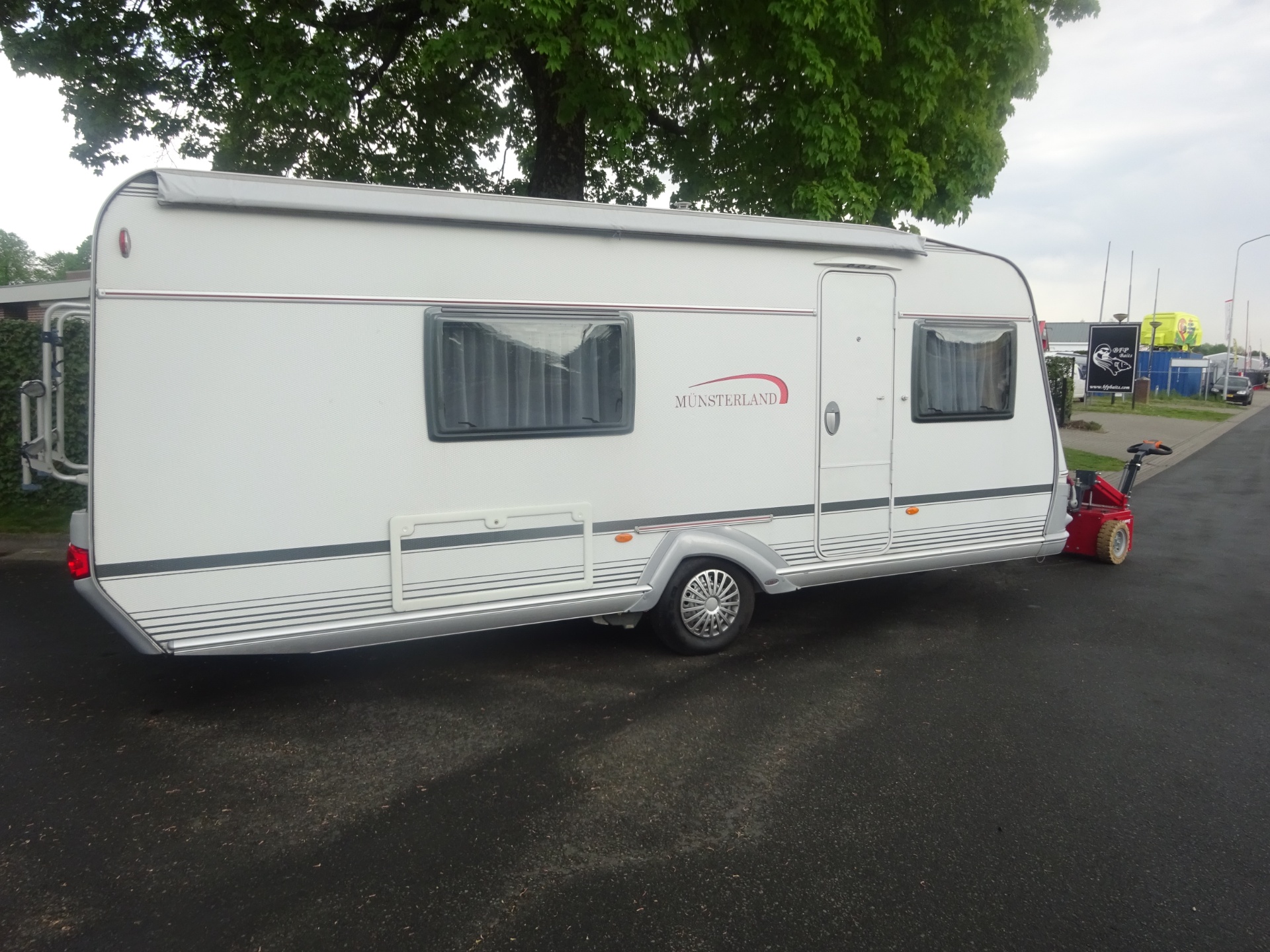 Lmc Munsterland 520 HTE Enkele Bedden+Mover+Luifel