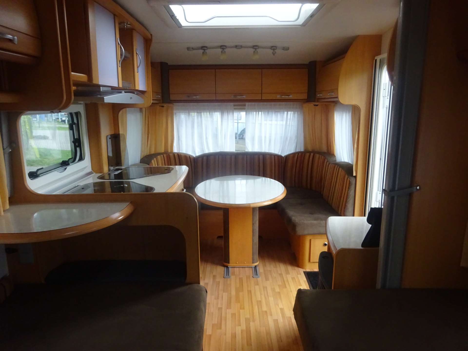 Lmc Munsterland 520 HTE Enkele Bedden+Mover+Luifel