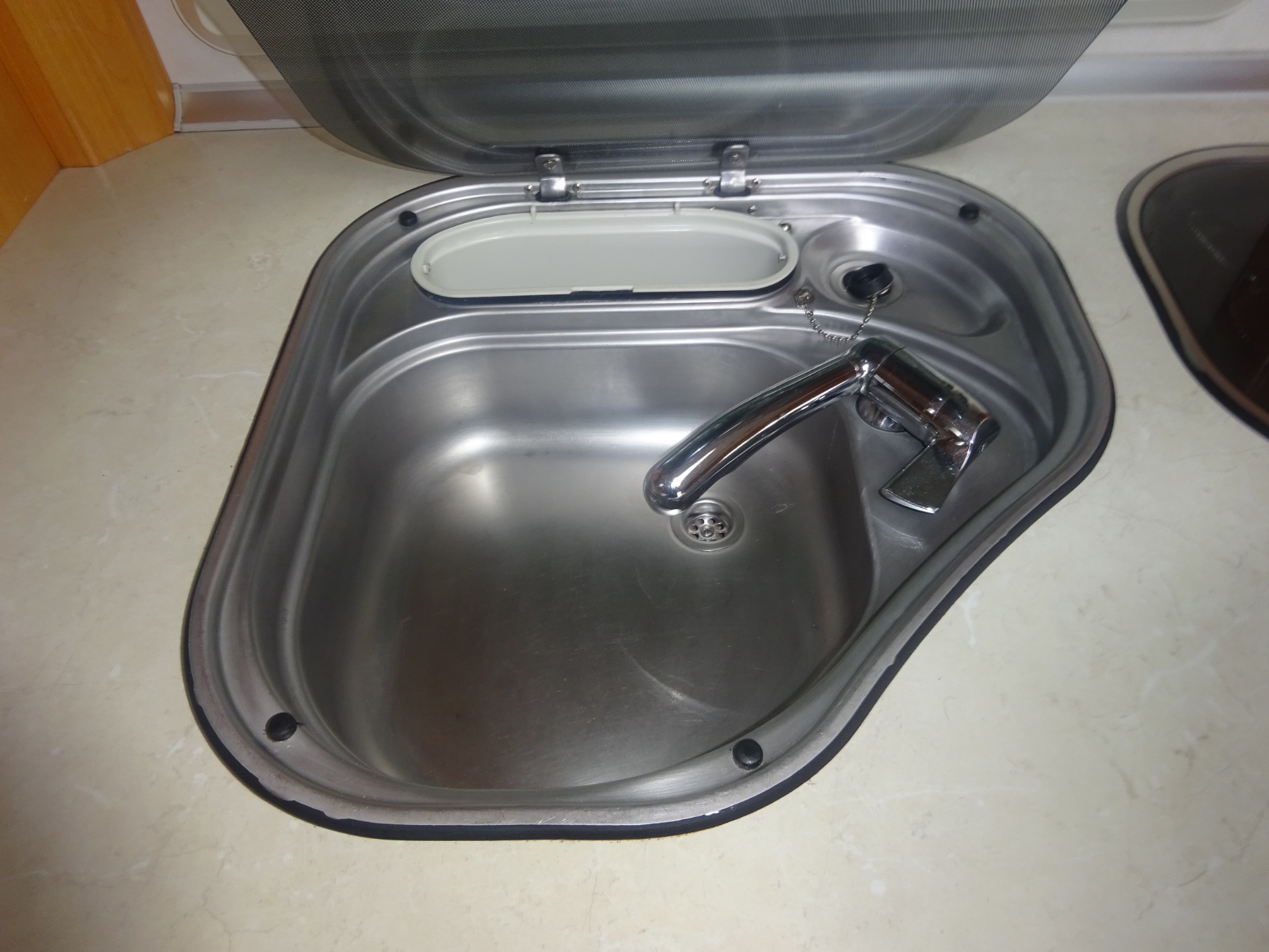 Lmc Munsterland 520 HTE Enkele Bedden+Mover+Luifel