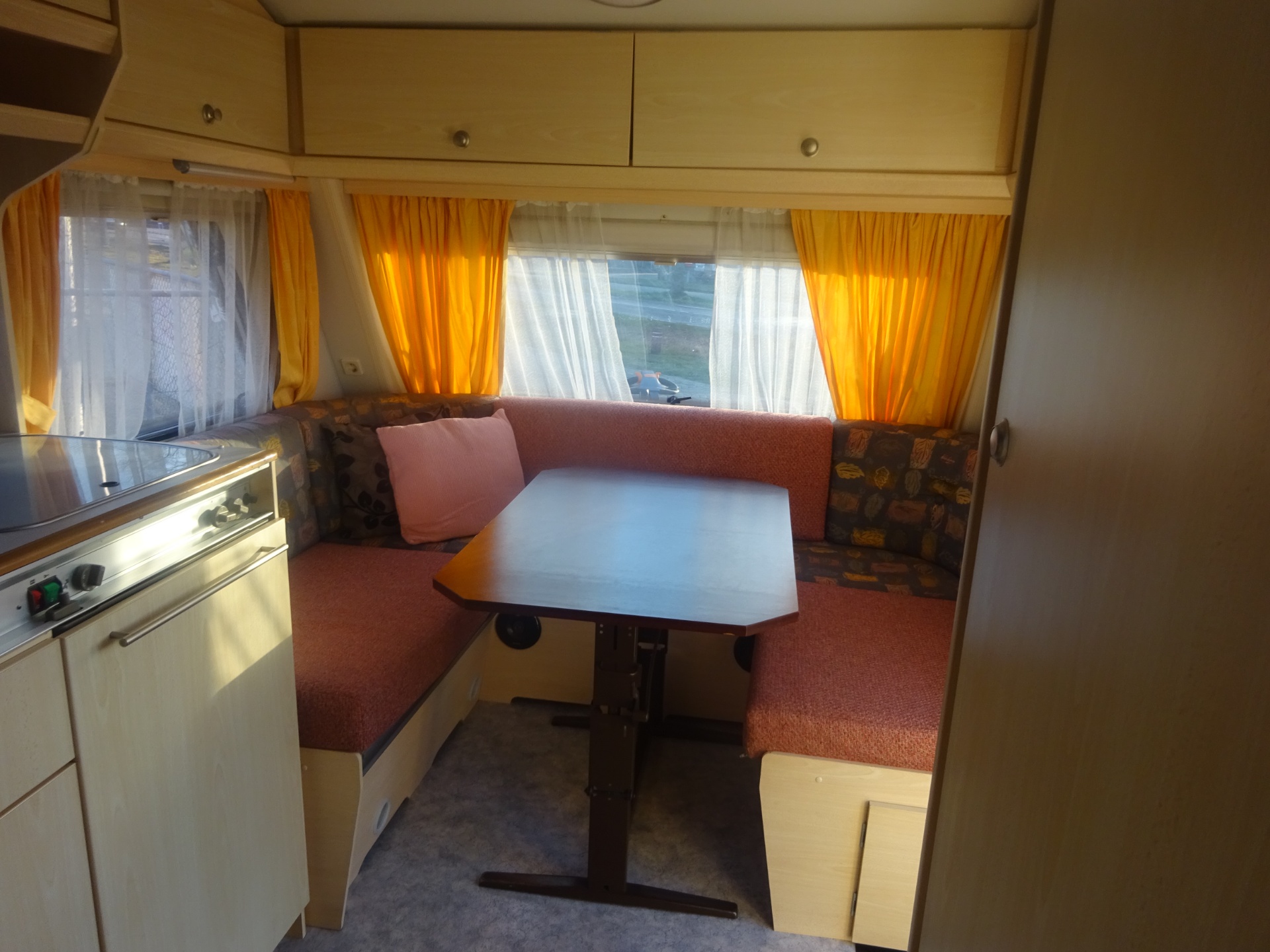 Kip Starline 47TDB met Mover