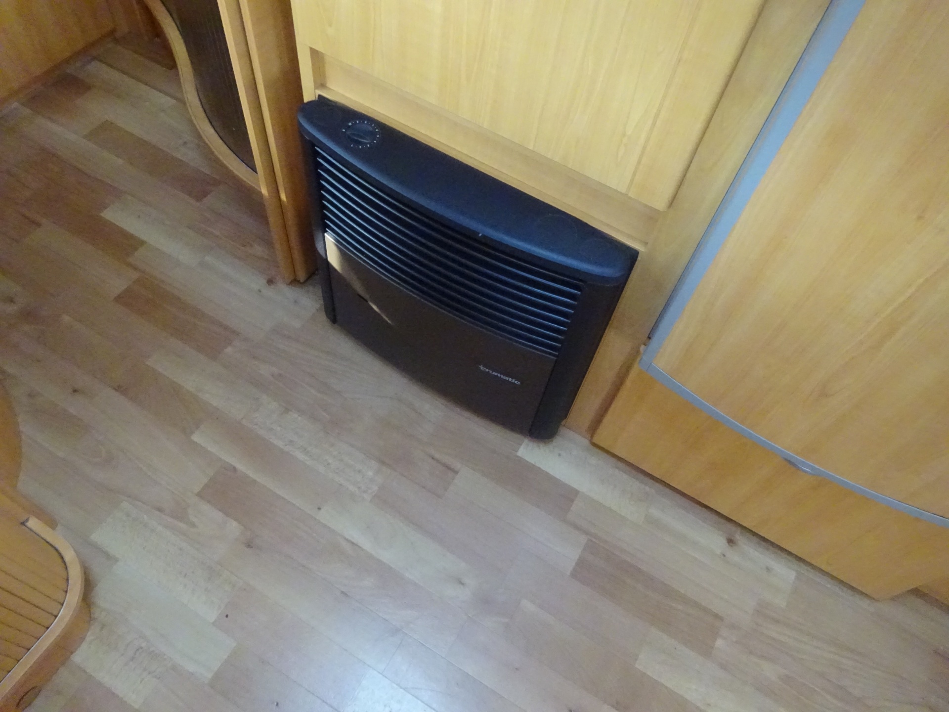 Lmc Munsterland 510 Frans Bed+Rondzit+Grote Koelkast en Mover