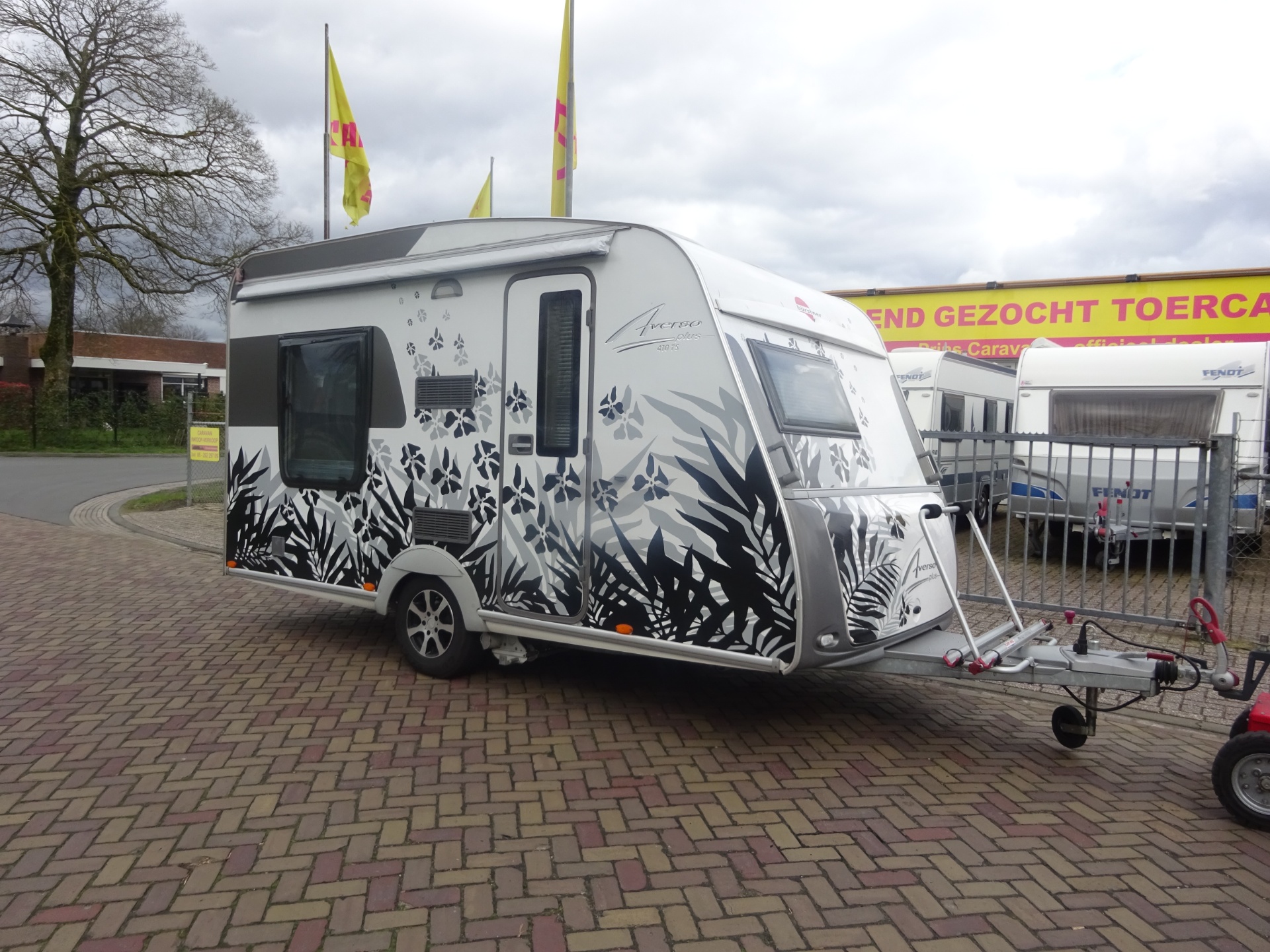 Burstner Averso 410 Plus Met HefBed en Mover
