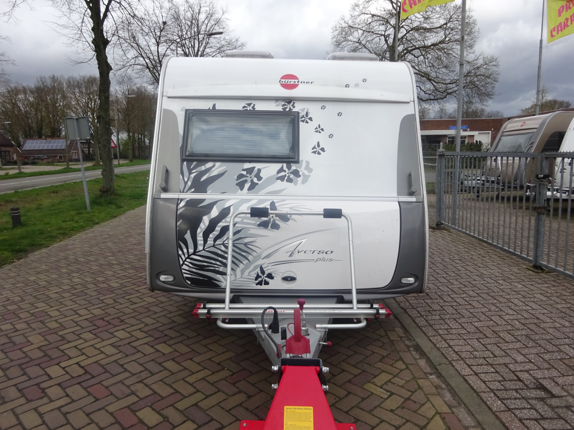 Burstner Averso 410 Plus Met HefBed en Mover