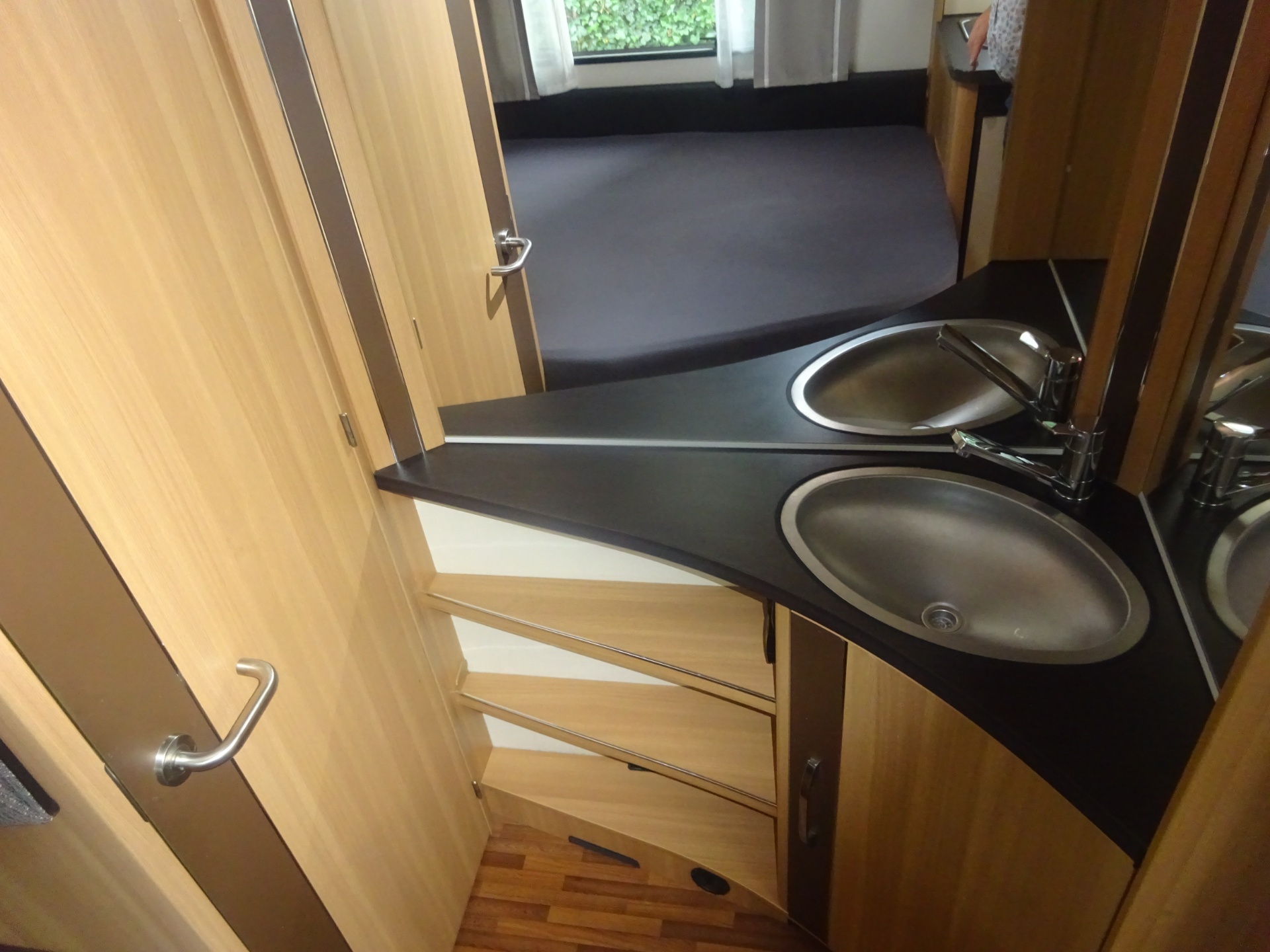 Lmc Passion 470D Met Frans Bed en Rondzit+Mover+Luifel