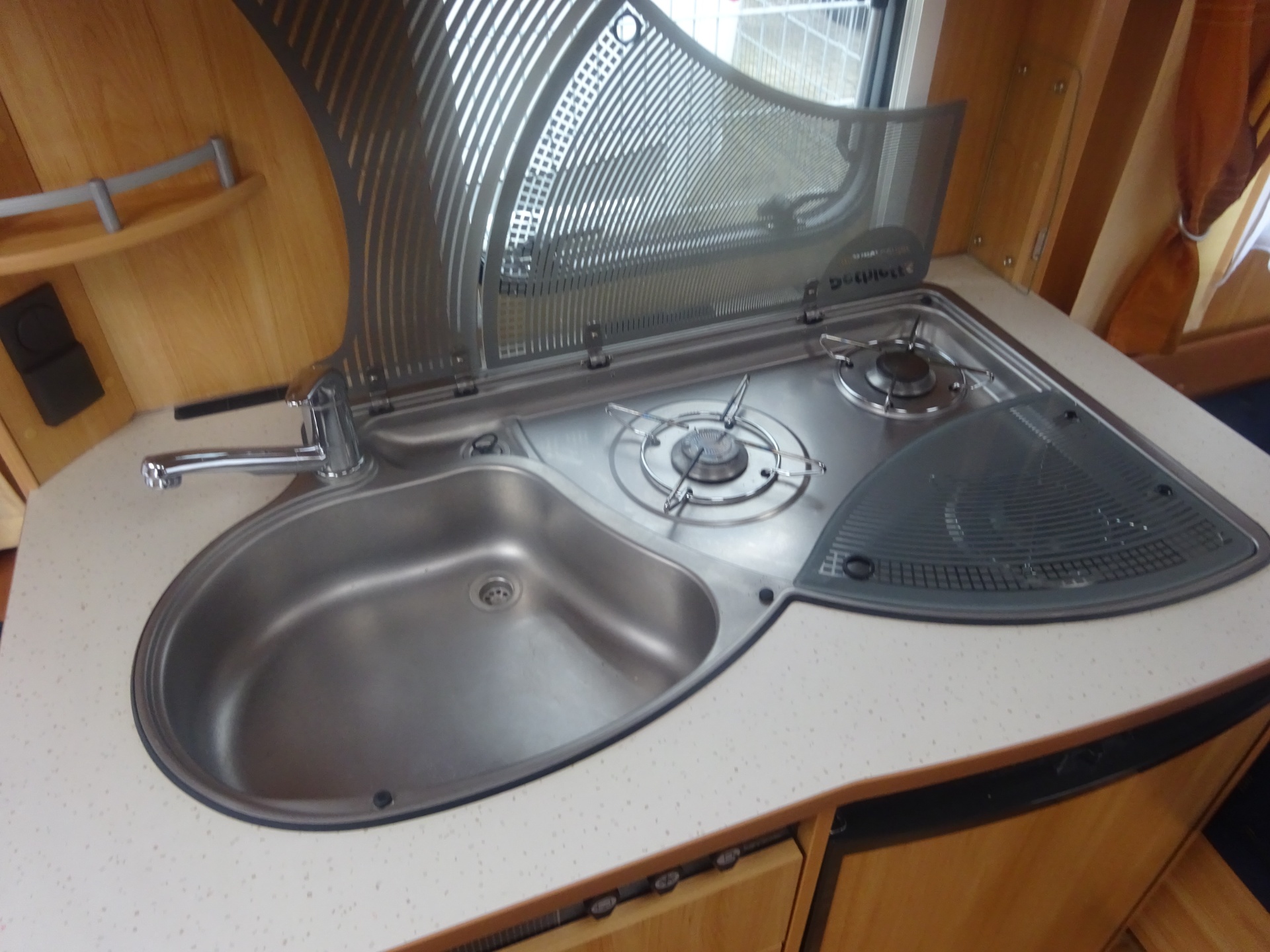 Dethleffs Camper 440DB Met Mover