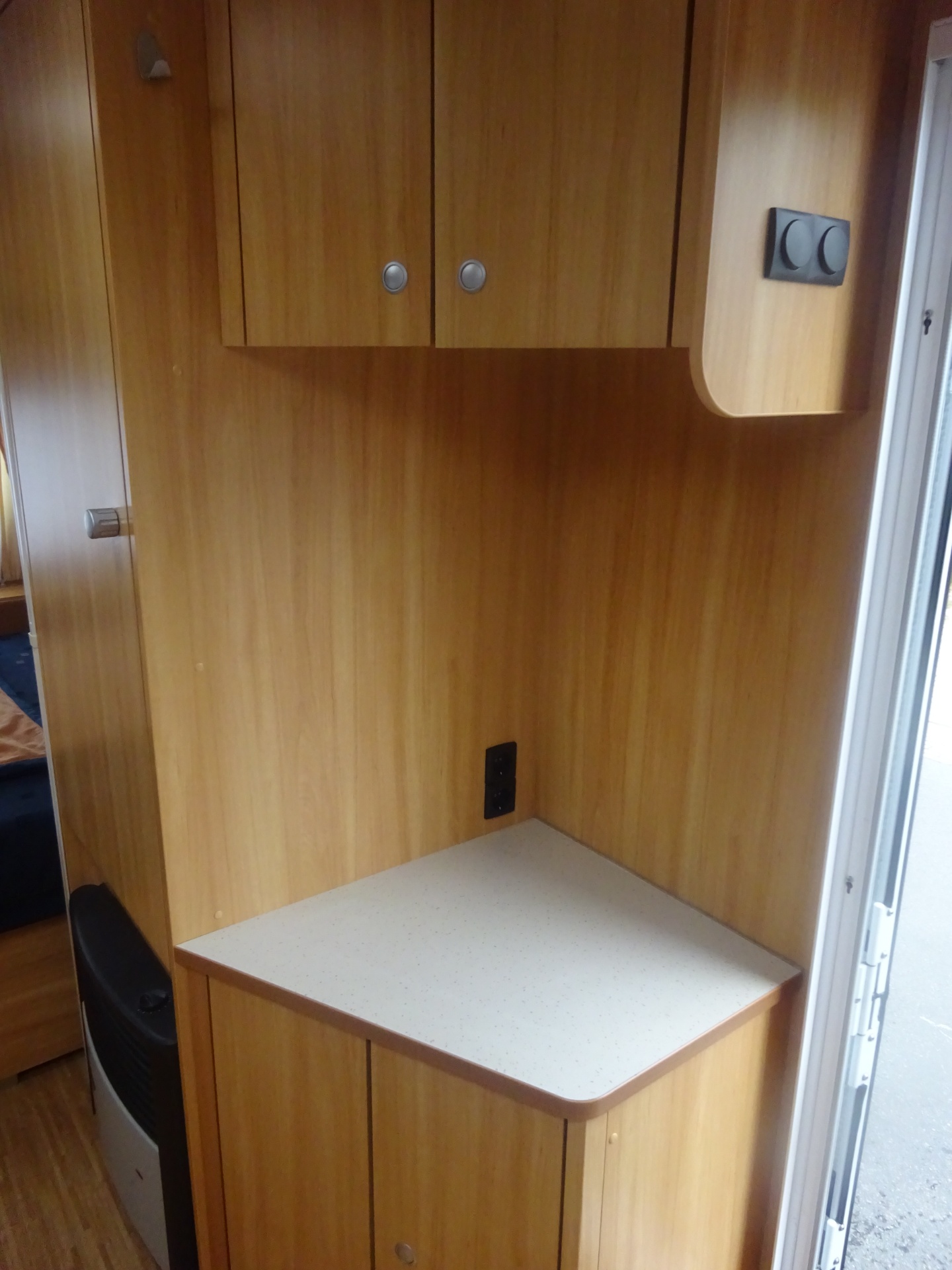 Dethleffs Camper 440DB Met Mover