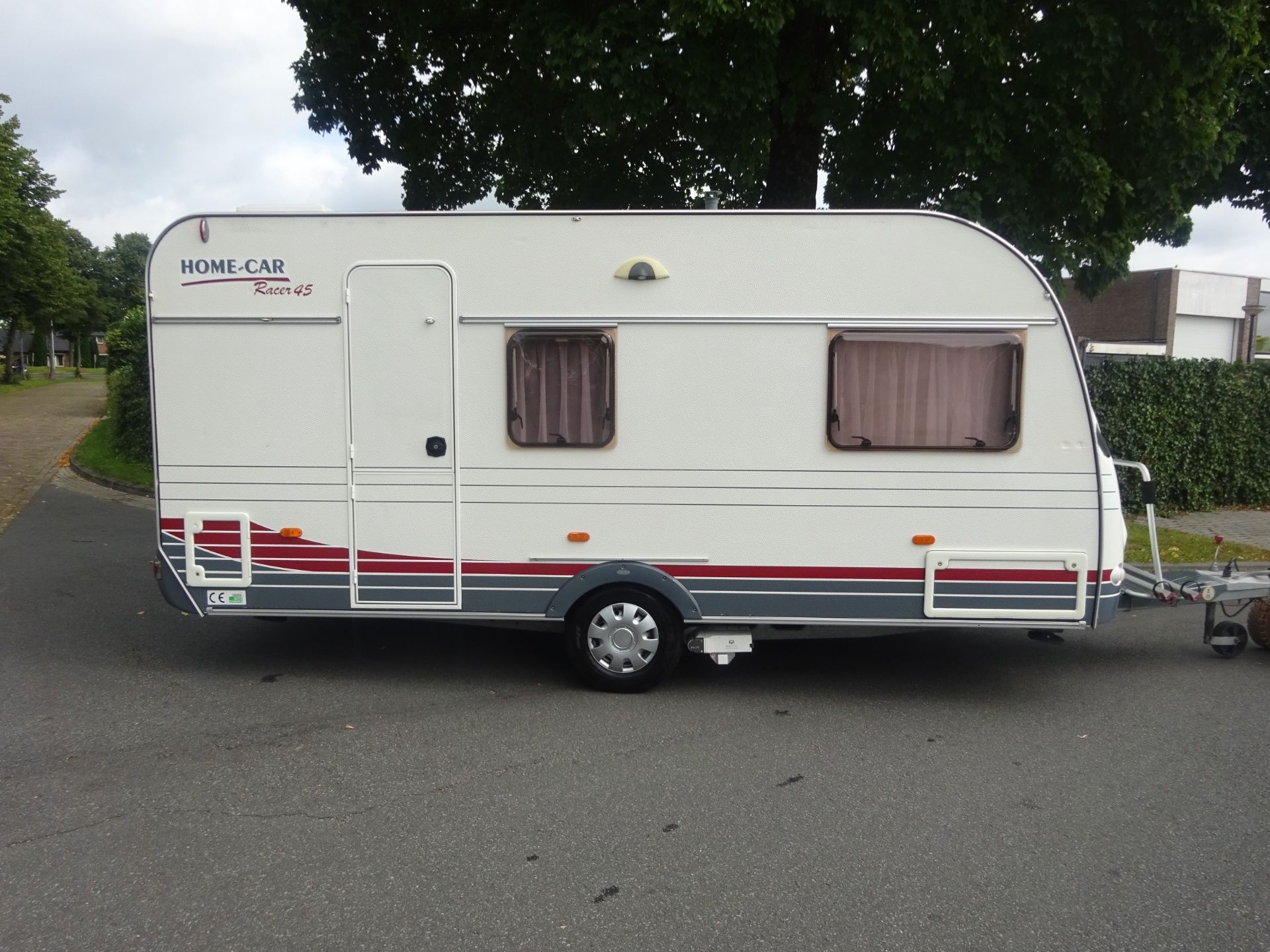 Home-car Racer 450 Ruime Caravan Met Nieuwe Mover