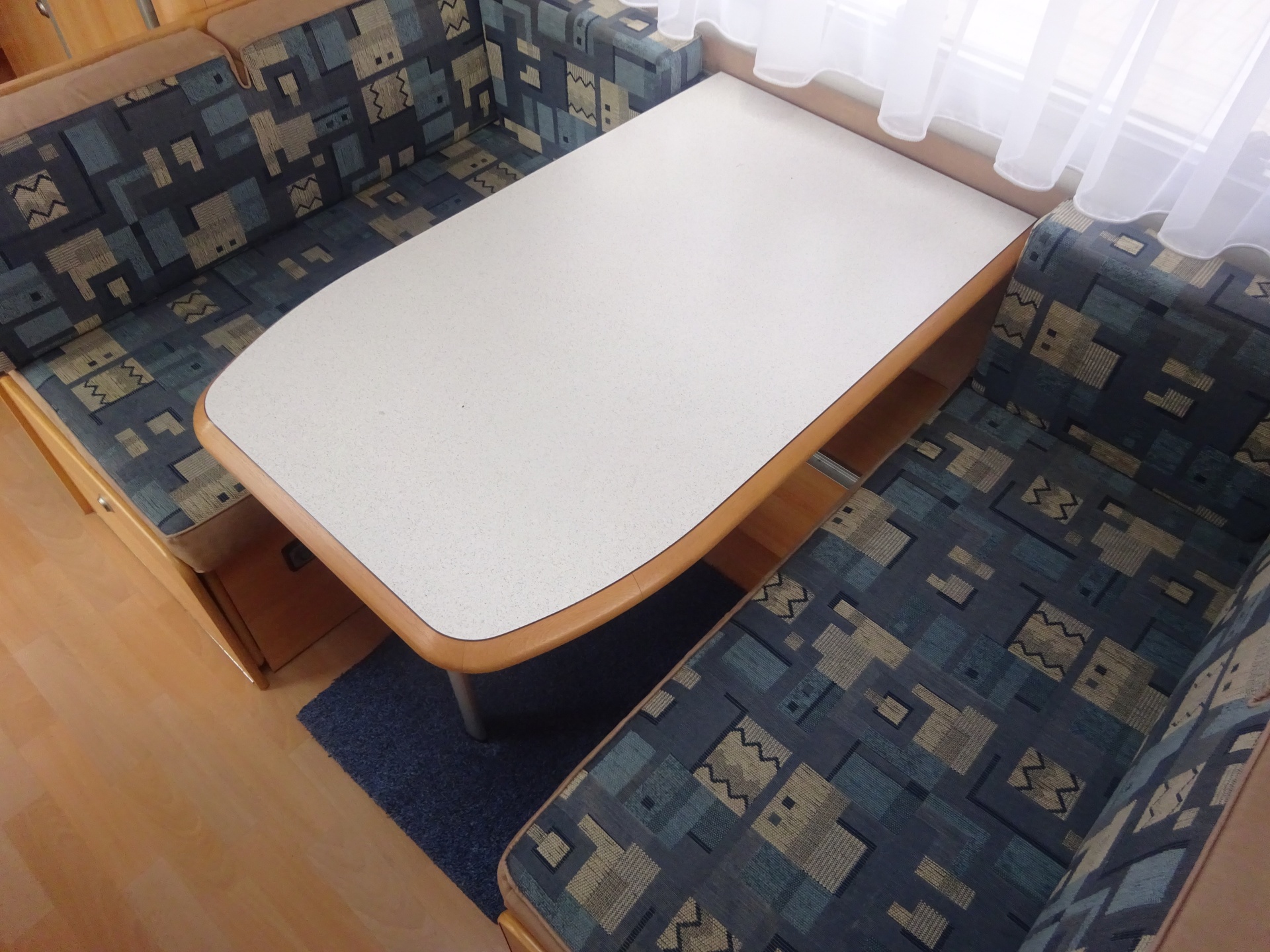 Home-car Racer 450 Ruime Caravan Met Nieuwe Mover