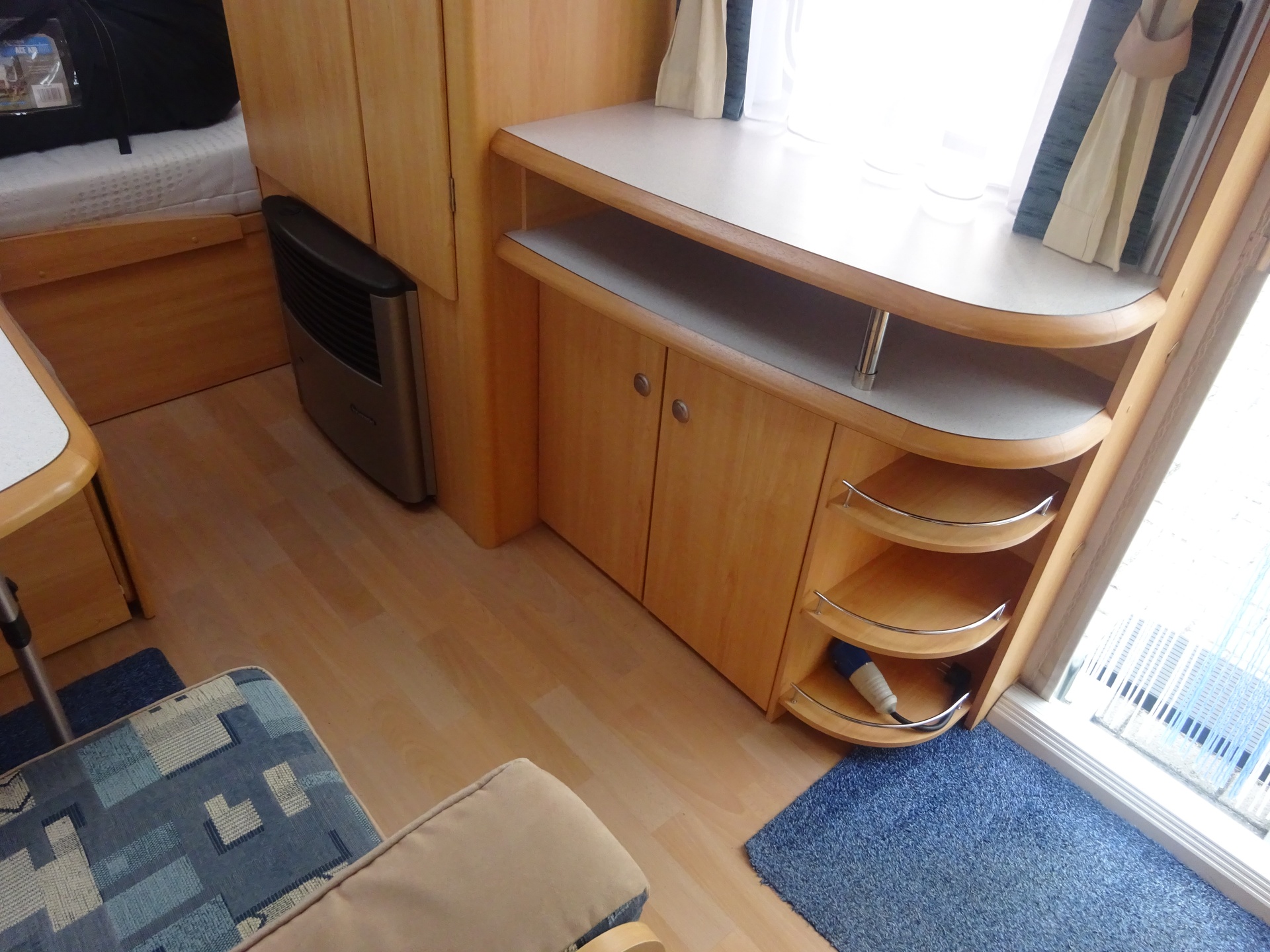 Home-car Racer 450 Ruime Caravan Met Nieuwe Mover