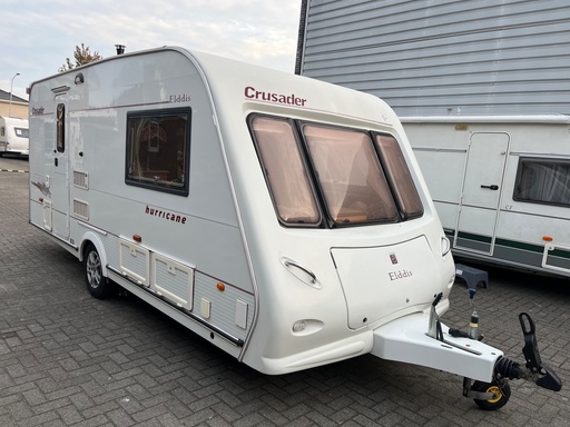 Elddis Crusader 470 hurricane MOVER en DOUCHE