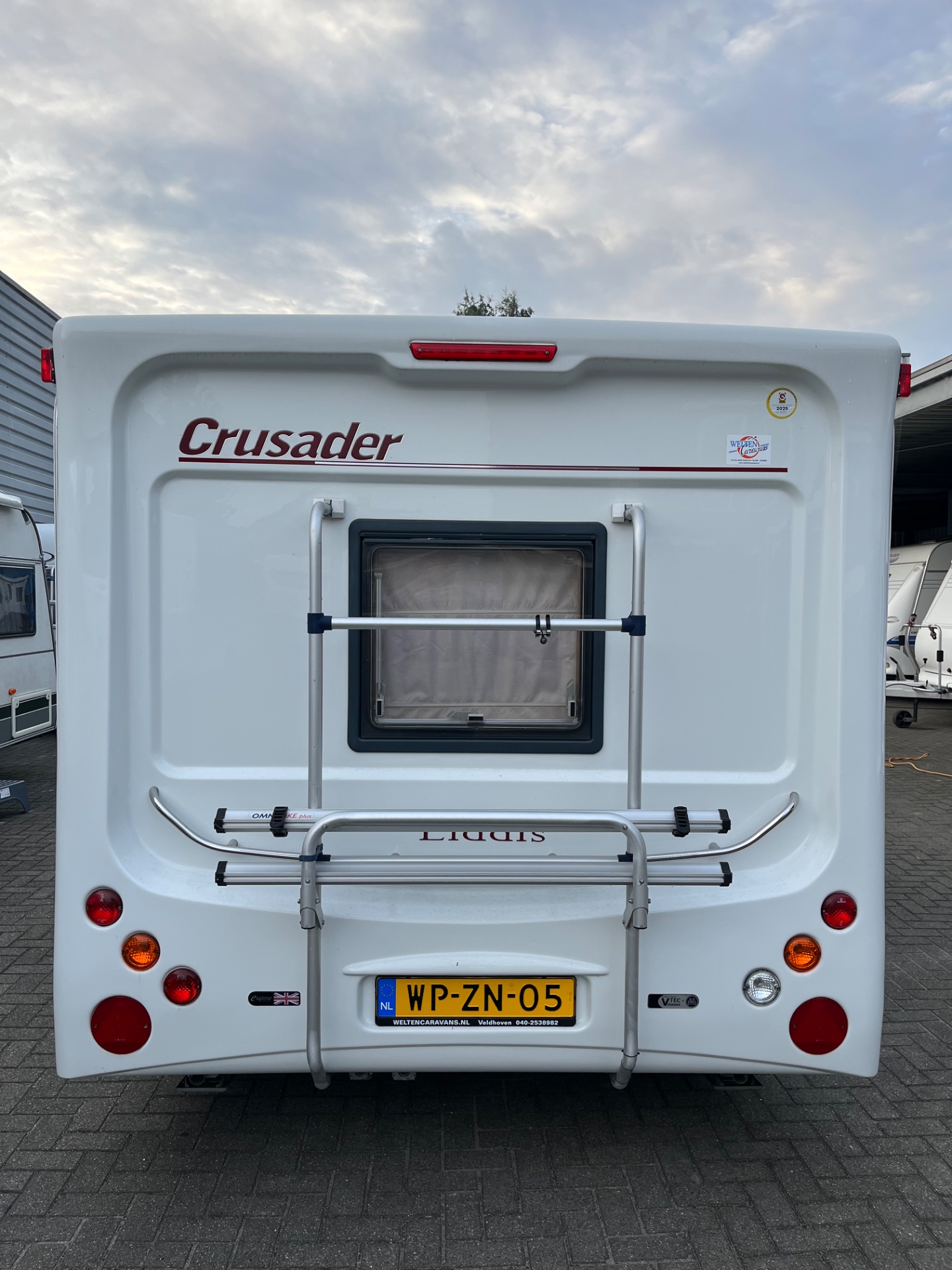 Elddis Crusader 470 hurricane MOVER en DOUCHE