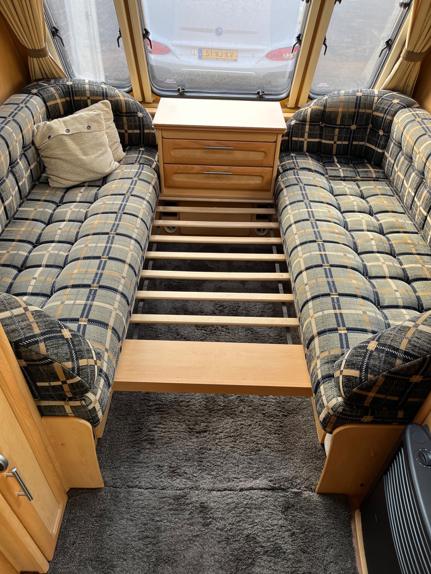 Elddis Crusader 470 hurricane MOVER en DOUCHE