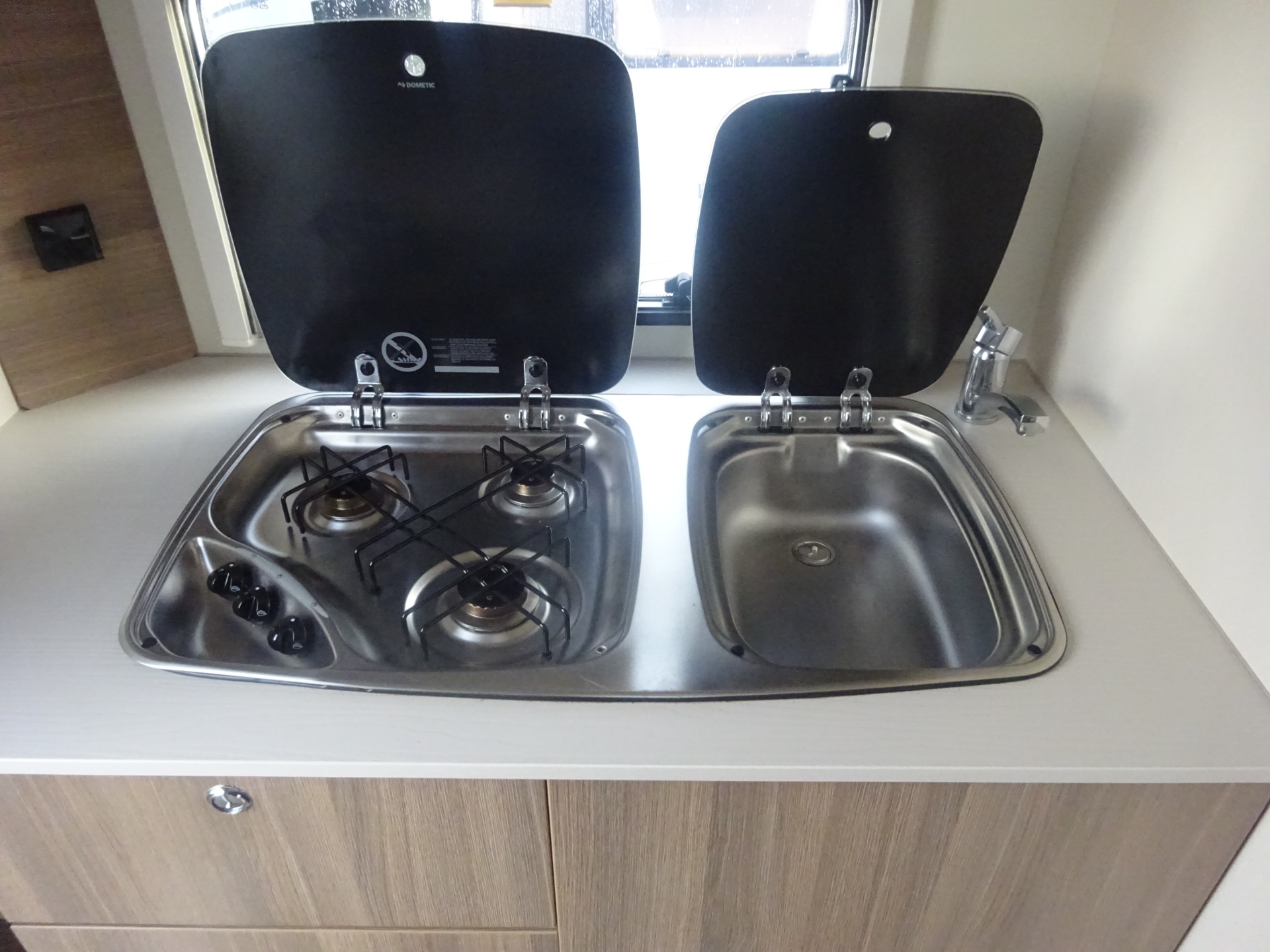 Dethleffs C-Joy 390 QSH Vast Bed+Mover