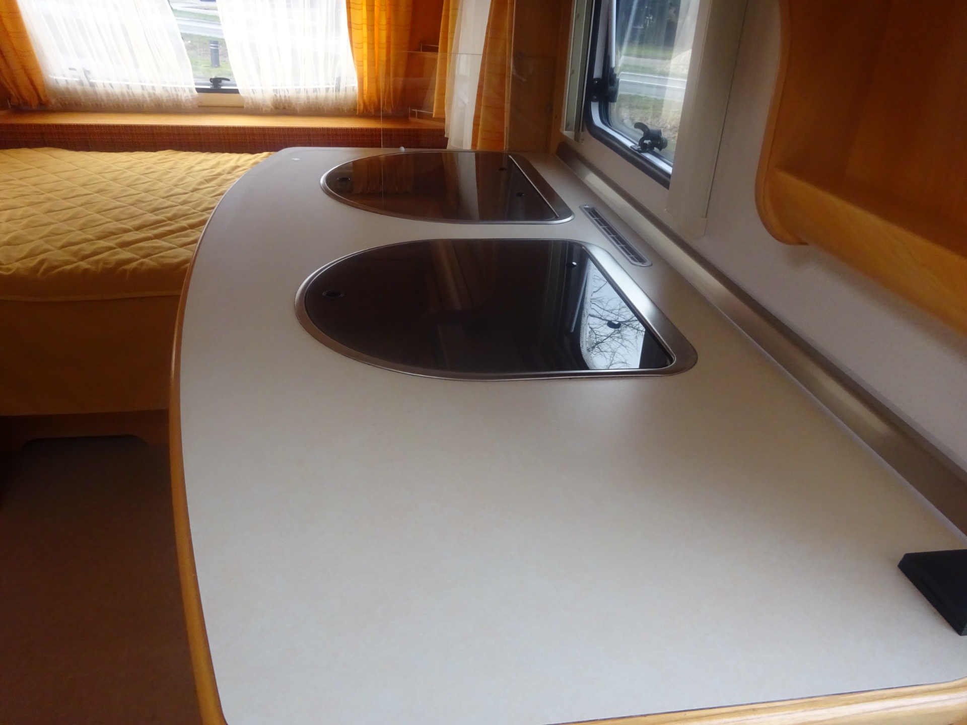 Fendt Saphir 490 Dwars Bed + Rondzit