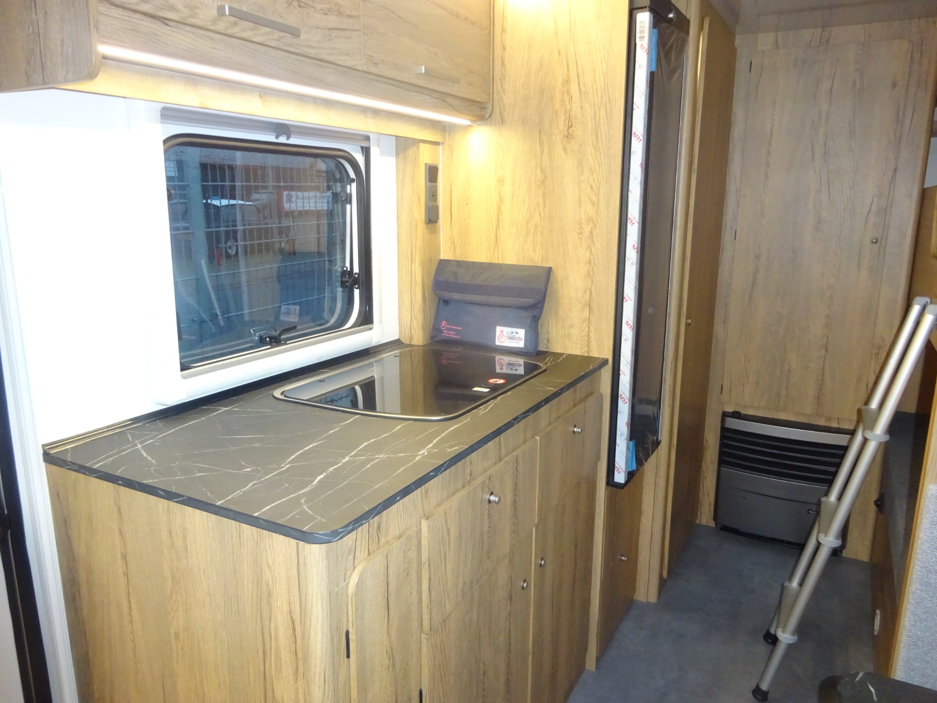 Niewiadow N-Cross Max 5 Persoons #PRIMEUR#