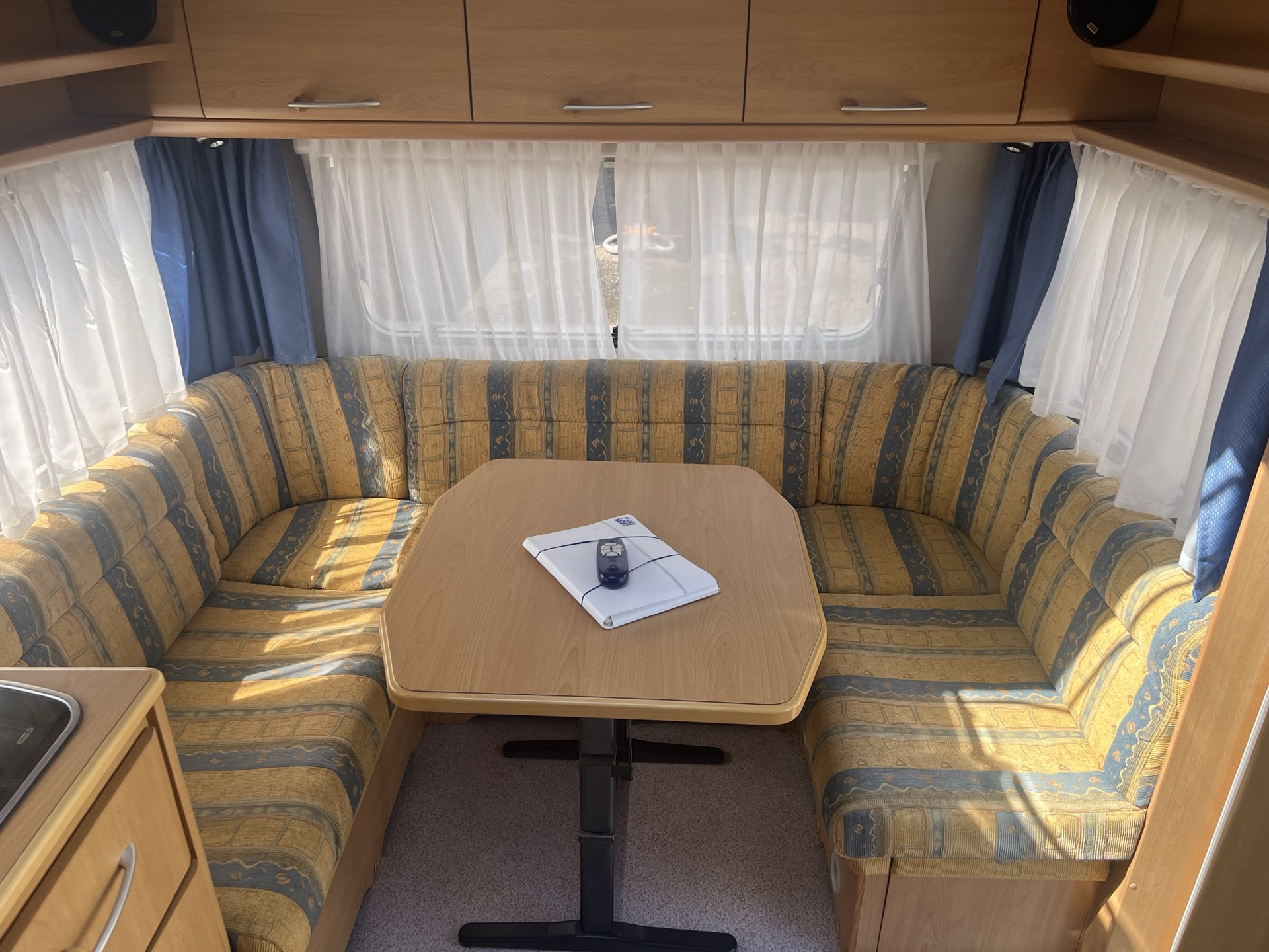 Knaus Sudwind 450 TF - mover - voortent