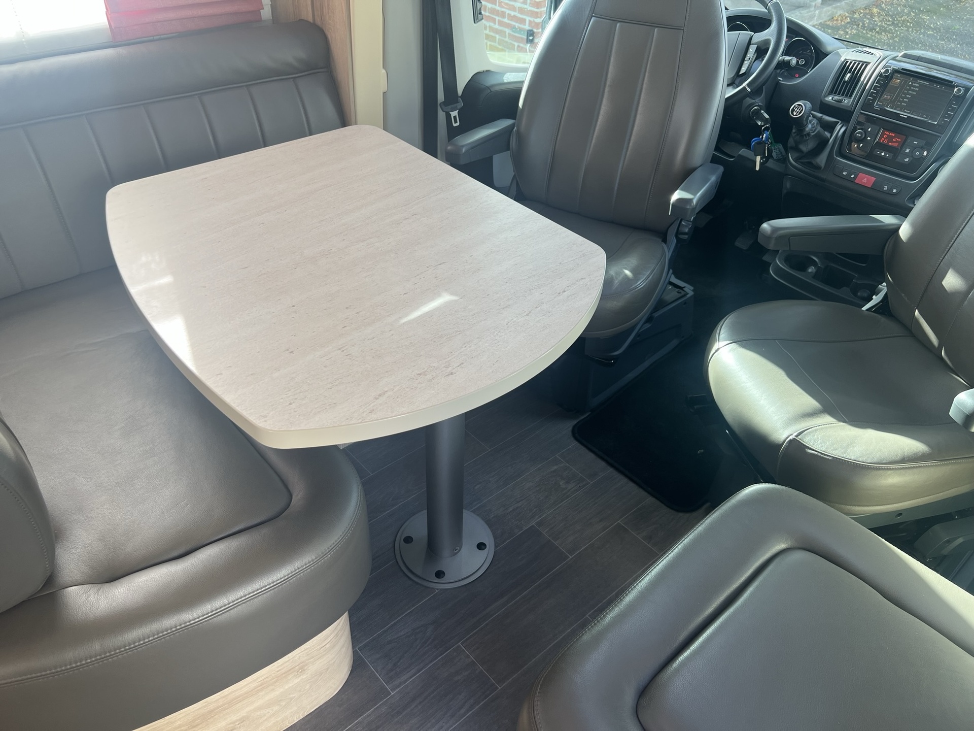 Eura mobil Profila RS 725 QB - queensbed - hefbed - 150 pk