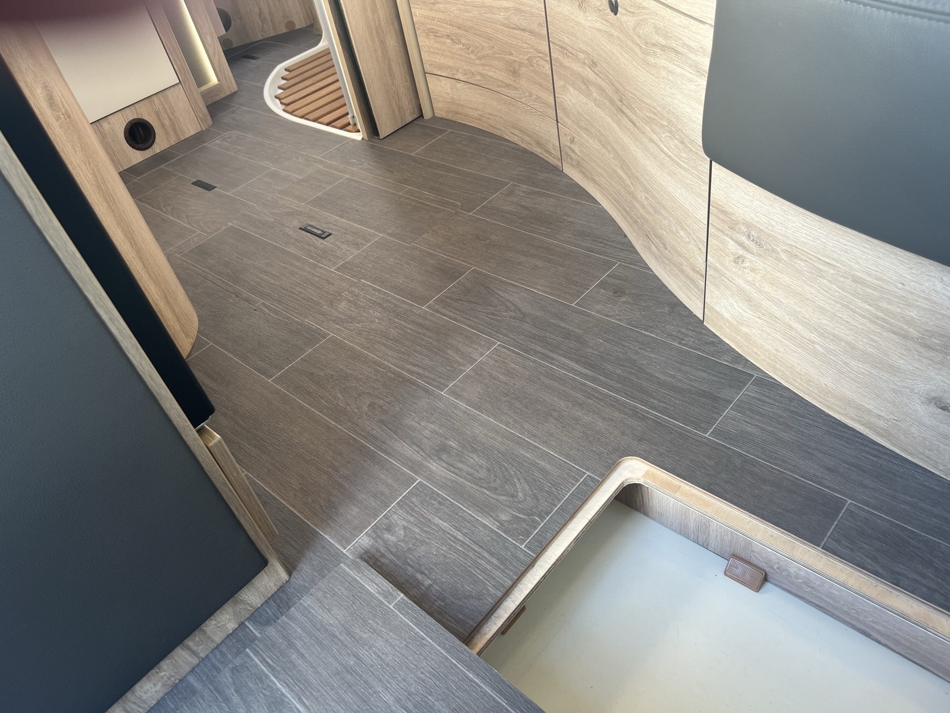 Eura mobil Profila RS 725 QB - queensbed - hefbed - 150 pk