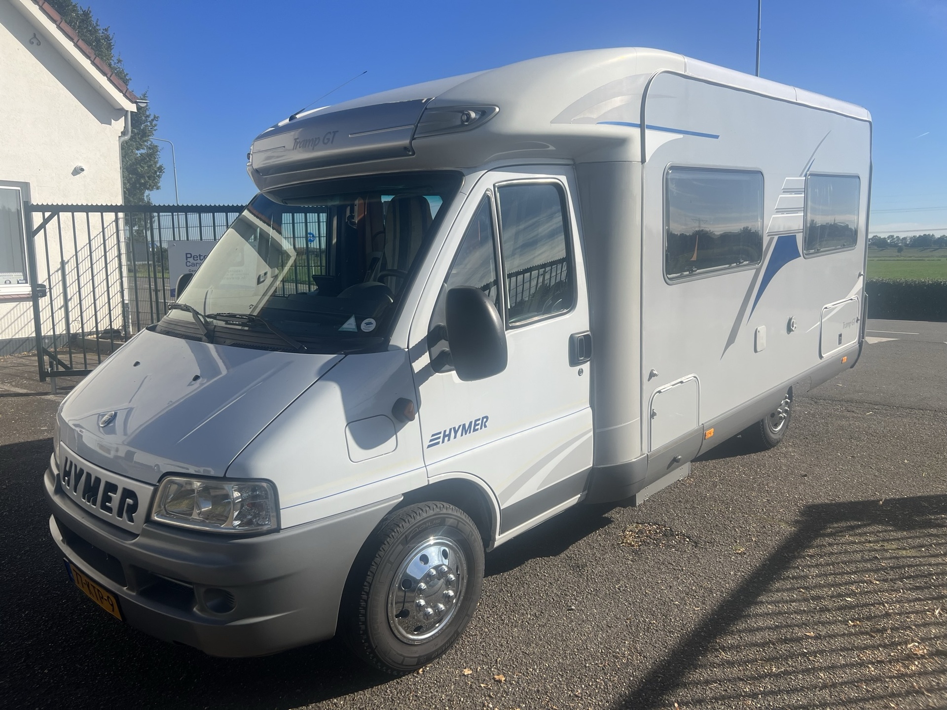 Hymer T 575 GT vast bed - motor airco - 2.8 motor - 128 pk