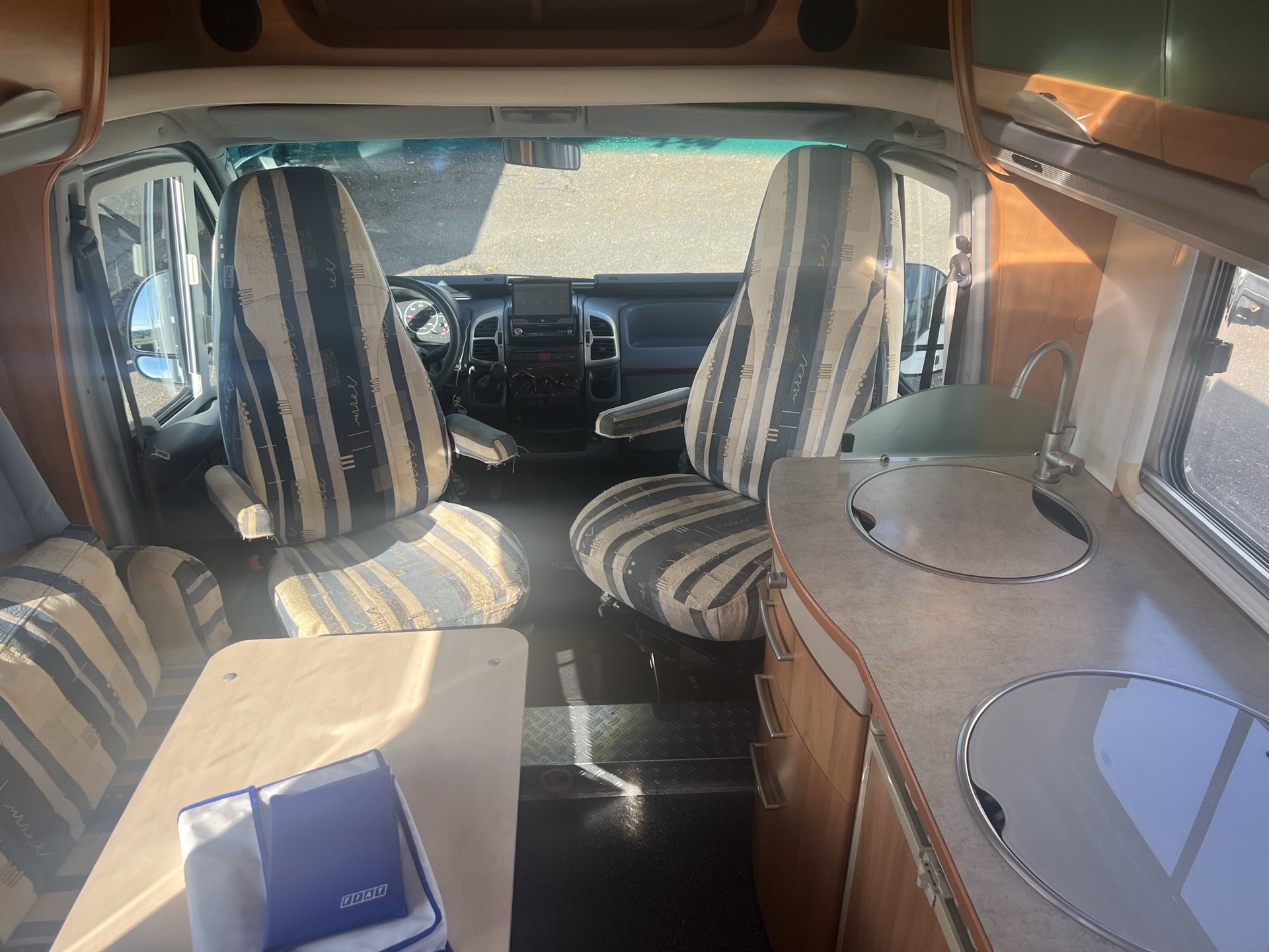 Hymer T 575 GT vast bed - motor airco - 2.8 motor - 128 pk