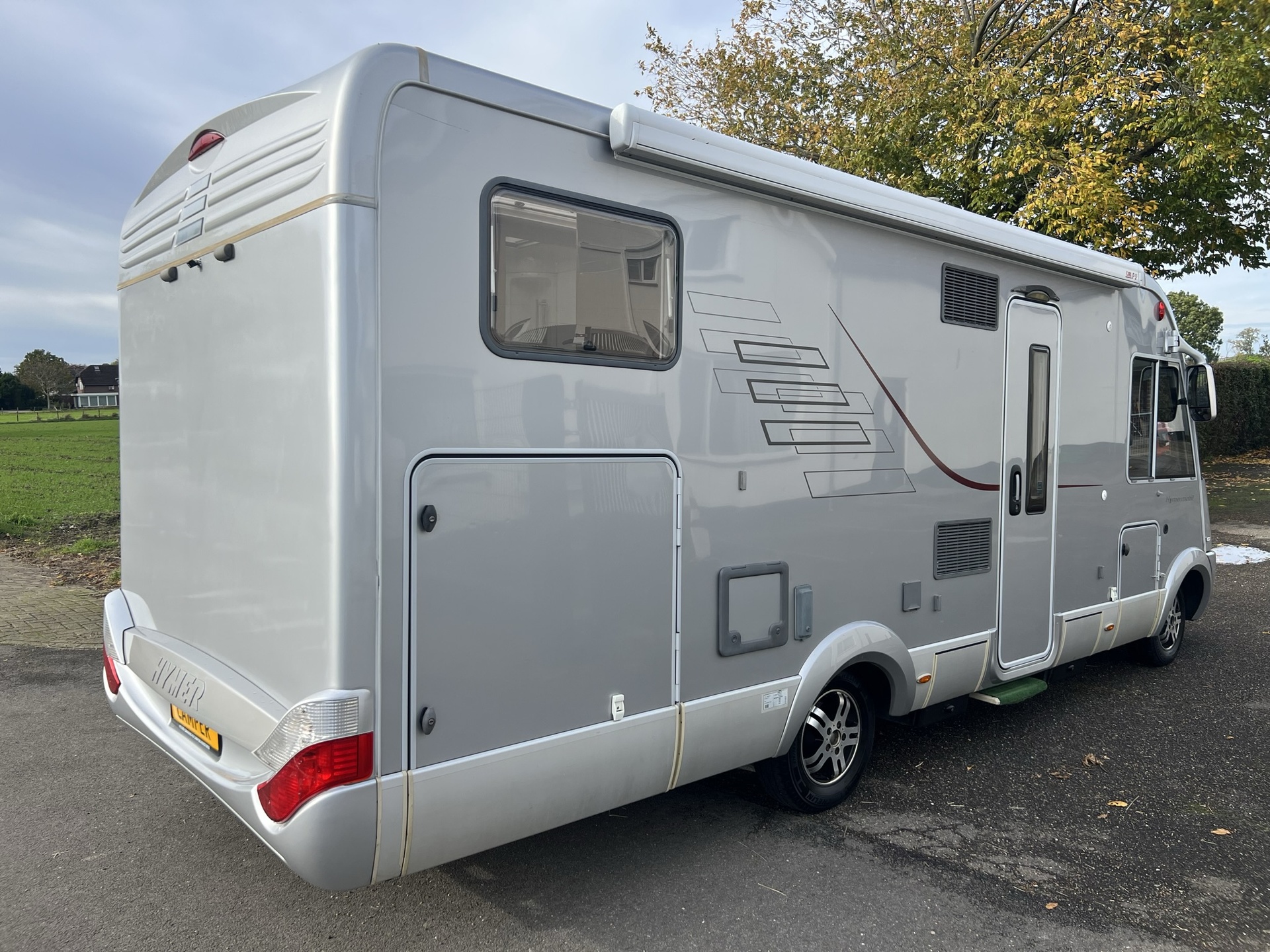 Hymer B 694 SL Silver Edition airco - luchtvering - garage - vast bed