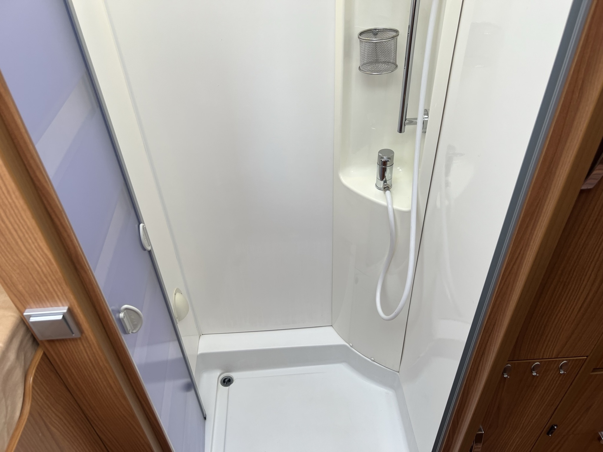 Hymer B 694 SL Silver Edition airco - luchtvering - garage - vast bed