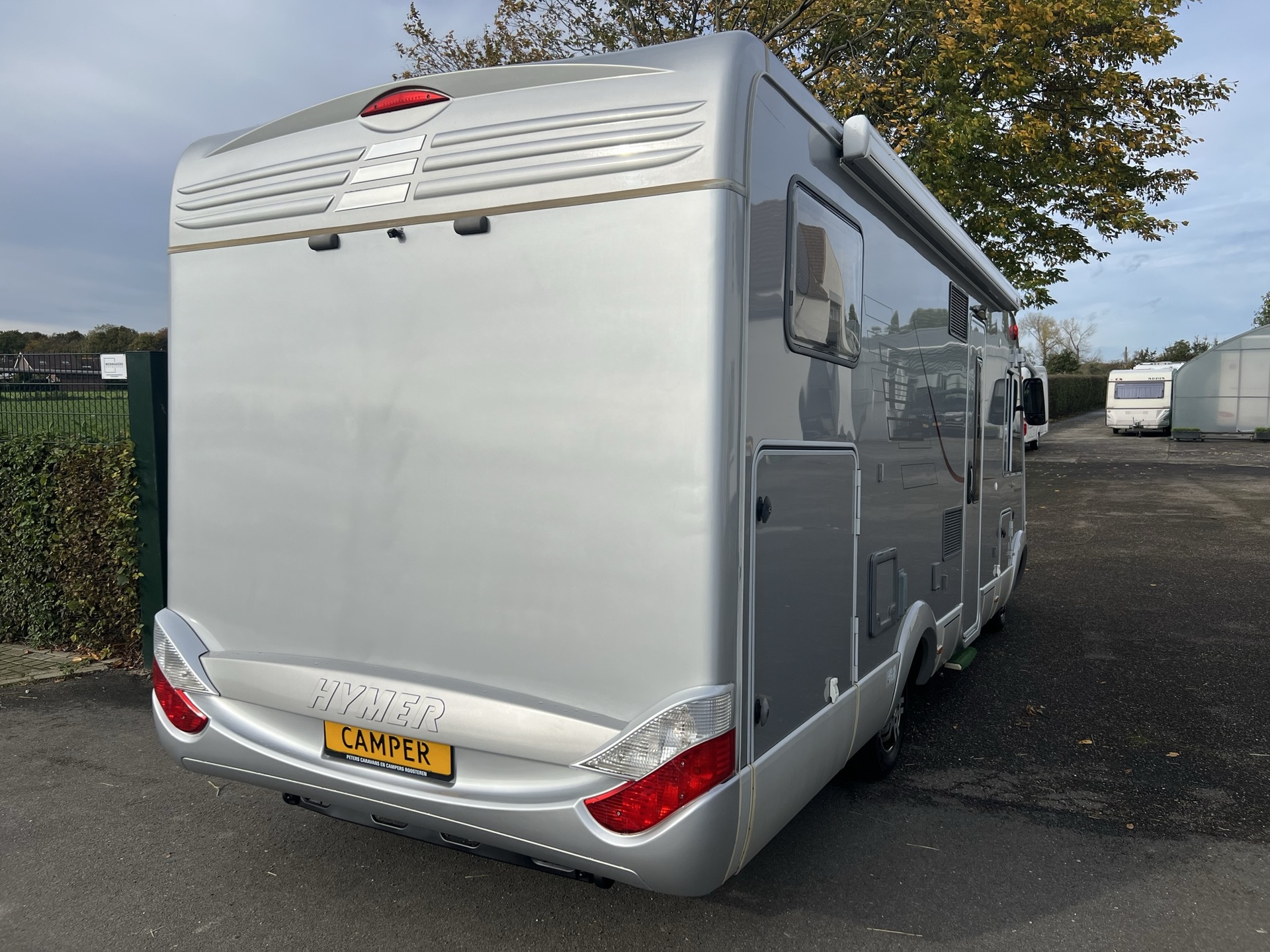 Hymer B 694 SL Silver Edition airco - luchtvering - garage - vast bed