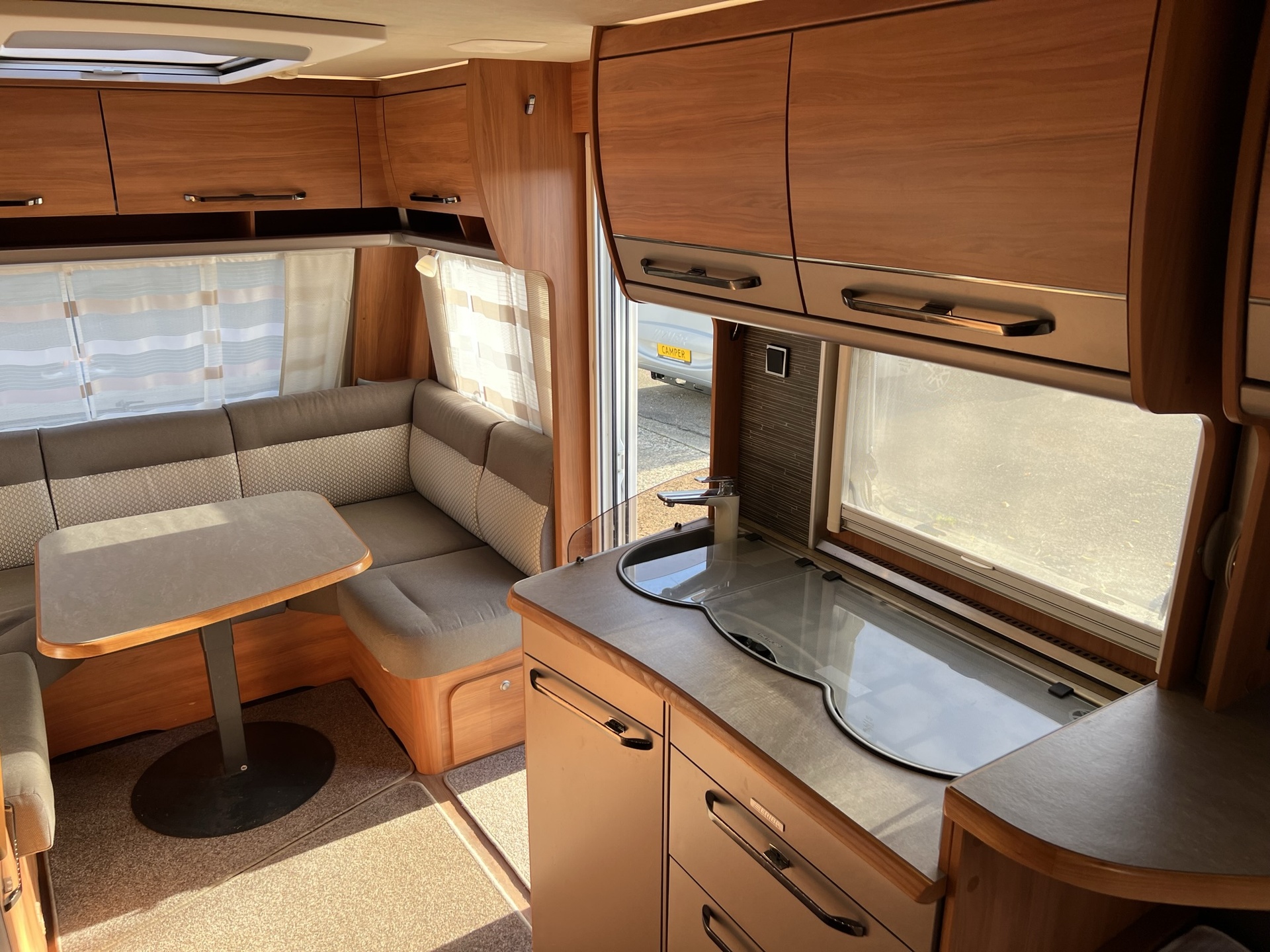 Eriba Nova 485 GL - thule luifel - mover - fietsdrager - 1800 kg as