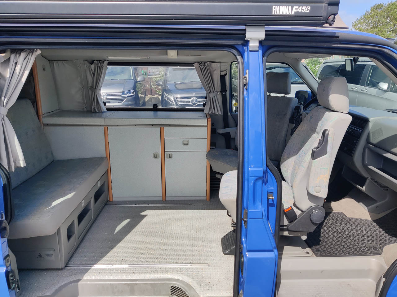 Volkswagen Kampeerauto Coach I Tdi  75 Kw