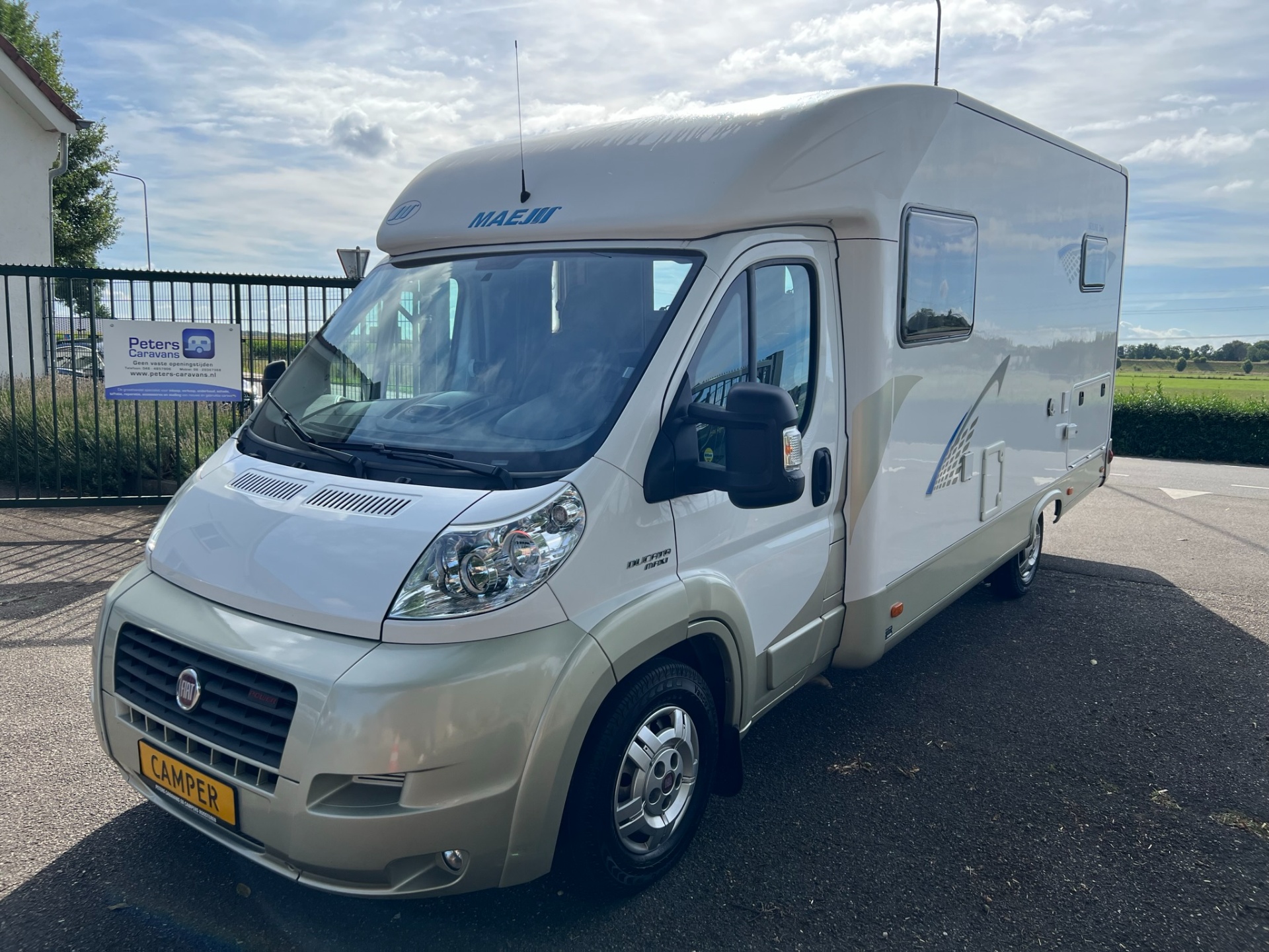 Maesss Skyline T 660 - enkele bedden - 3.0 liter - 158 pk - zonnepaneel