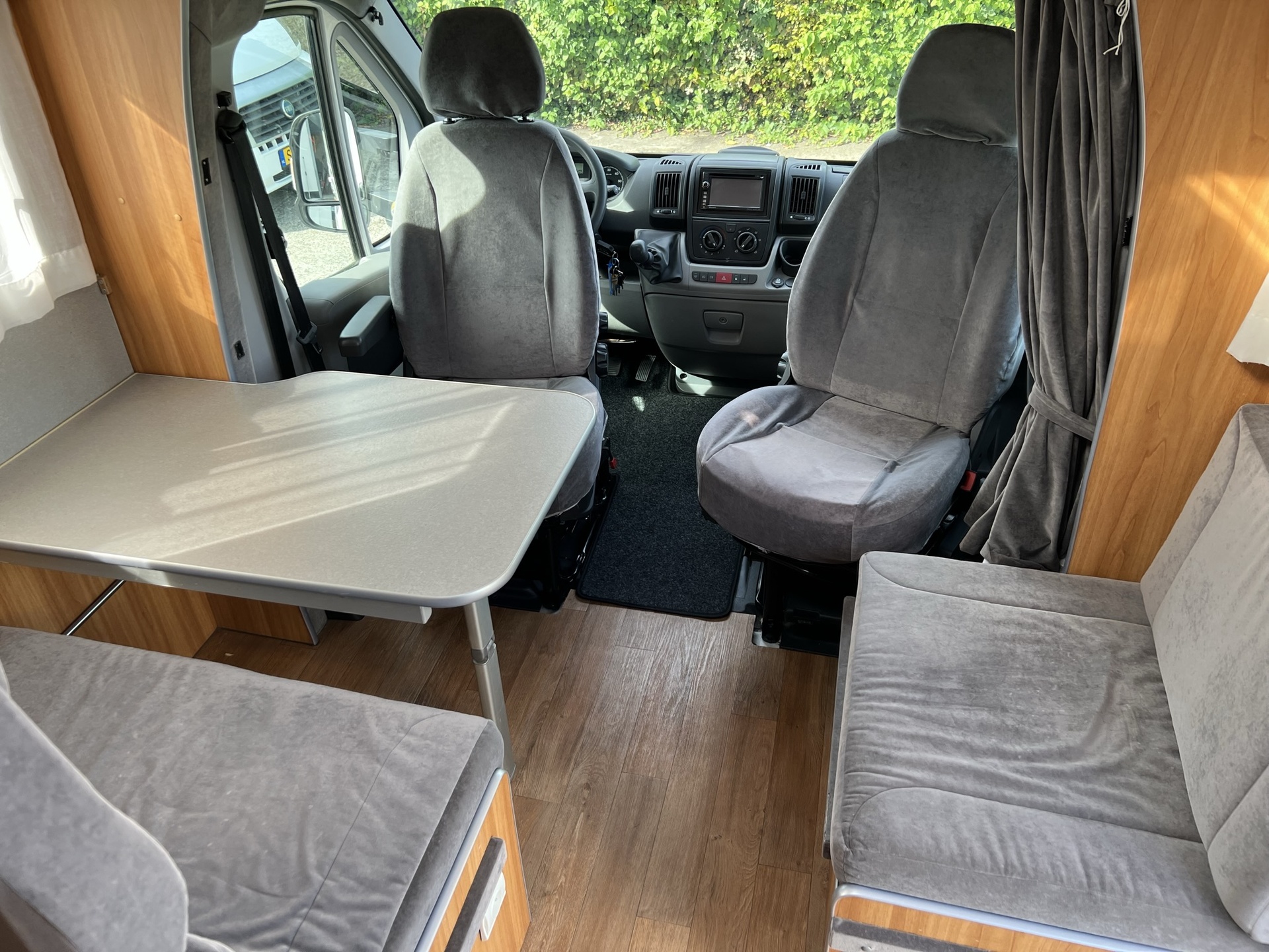 Maesss Skyline T 660 - enkele bedden - 3.0 liter - 158 pk - zonnepaneel