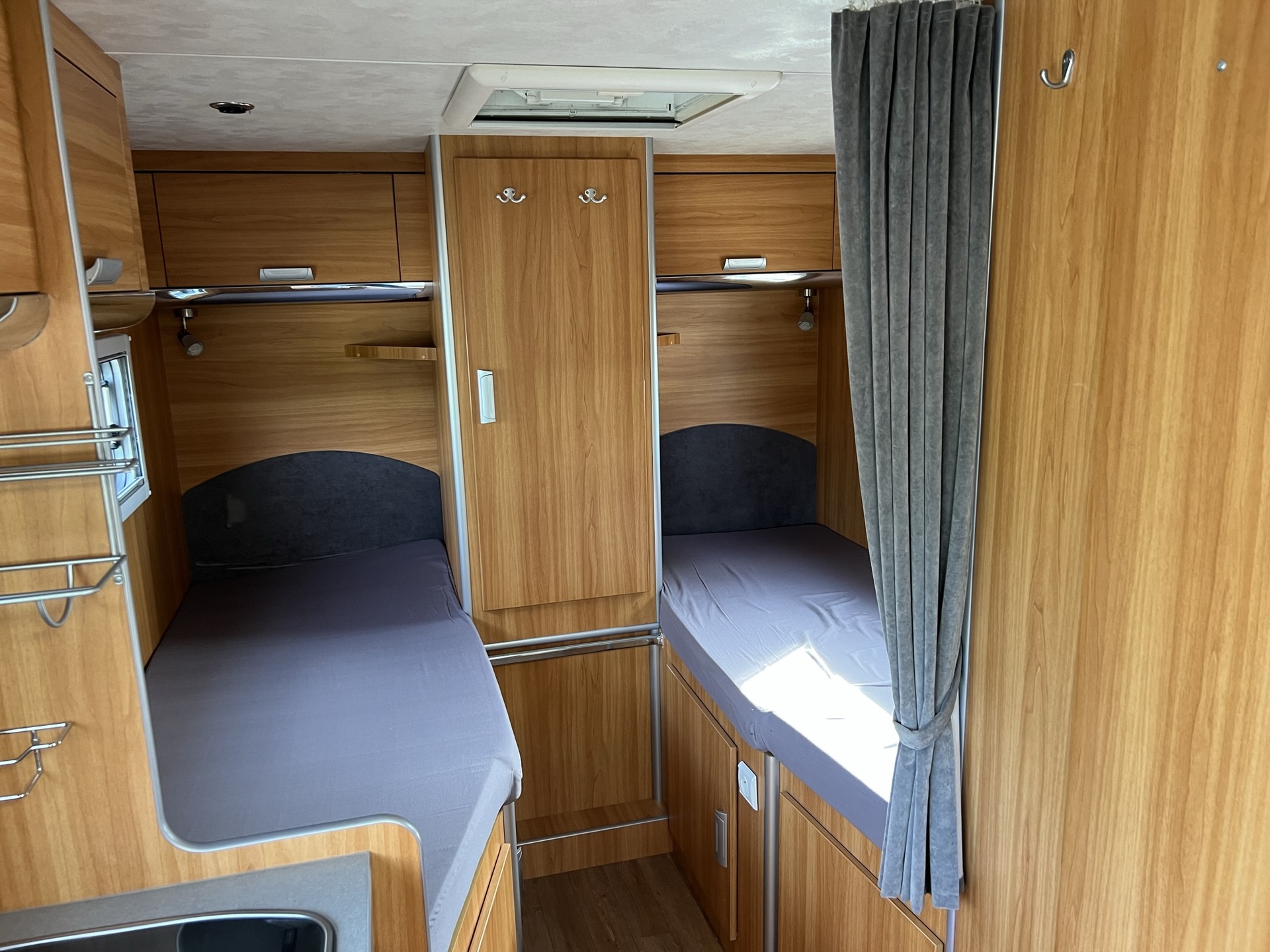 Maesss Skyline T 660 - enkele bedden - 3.0 liter - 158 pk - zonnepaneel