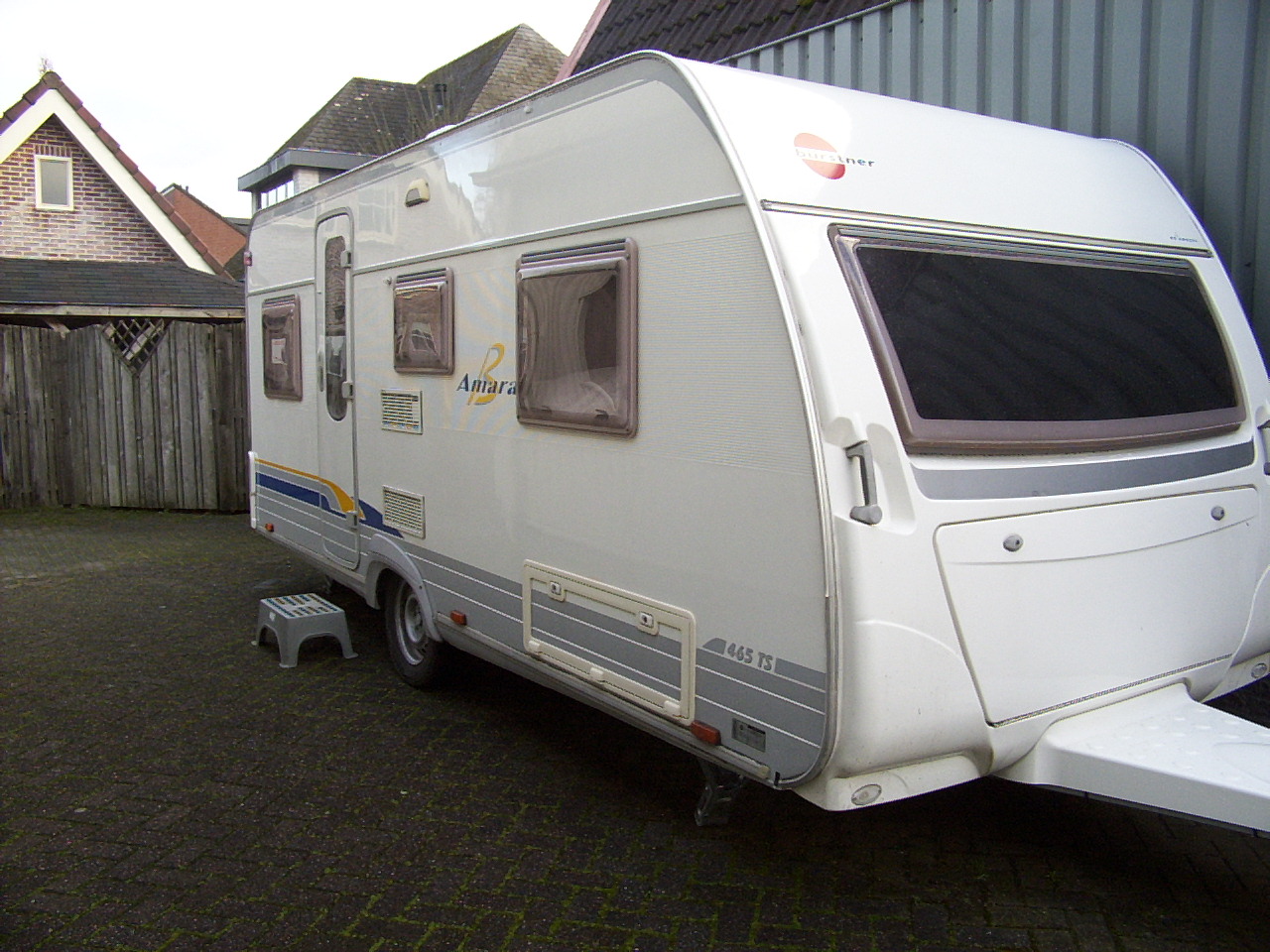 Burstner Amara 465 TS  enkele bedden  en rondzit ! Verkocht !