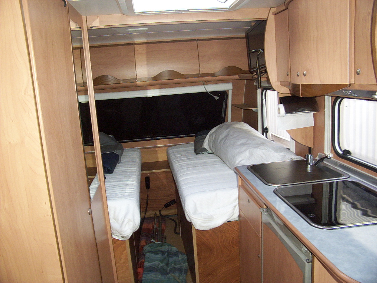 Burstner Amara 465 TS  enkele bedden  en rondzit ! Verkocht !