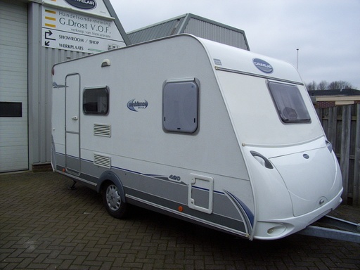 Caravelair Ambiance Style 420 mover , voortent en luifel ! Verkocht !