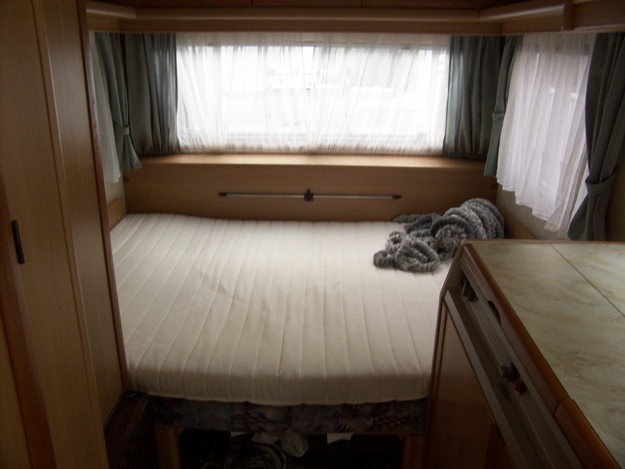 Caravelair Ambiance Style 420 mover , voortent en luifel ! Verkocht !