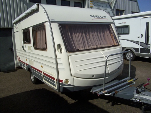 Homecar Racer 390 twee tafel indeling of vast breedte bed ! Verkocht !