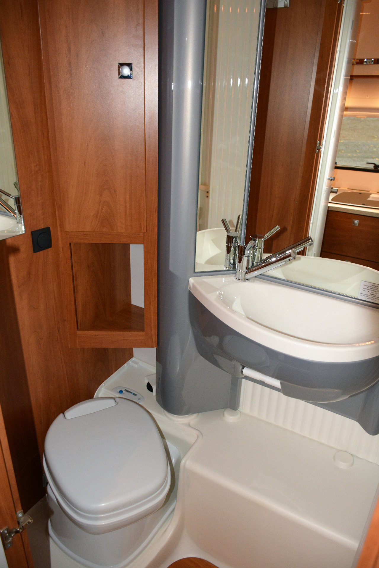 Dethleffs Trend T 6717 bj 2016 origineel 22.600km Nieuwstaat