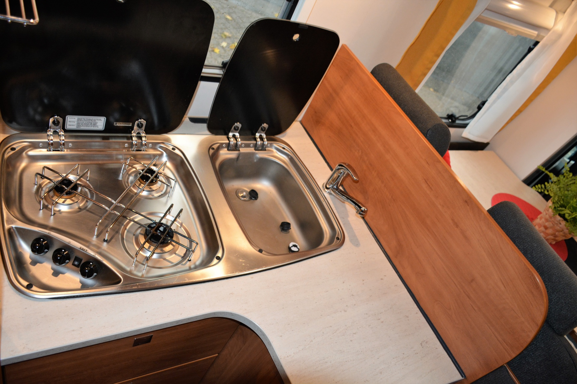 Dethleffs Trend T 6717 bj 2016 origineel 22.600km Nieuwstaat