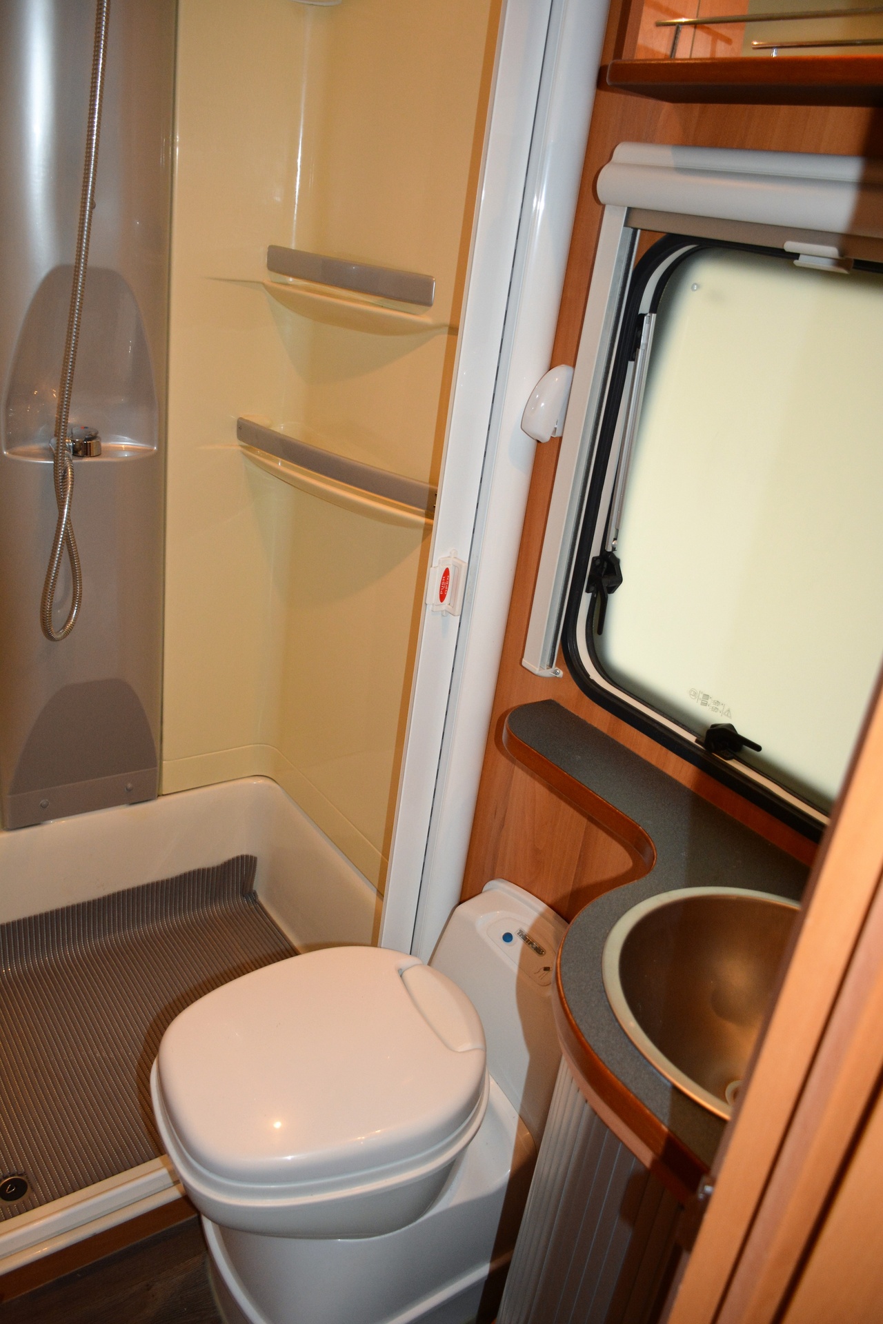 Home-car P 601 Frans bed en 81.000km